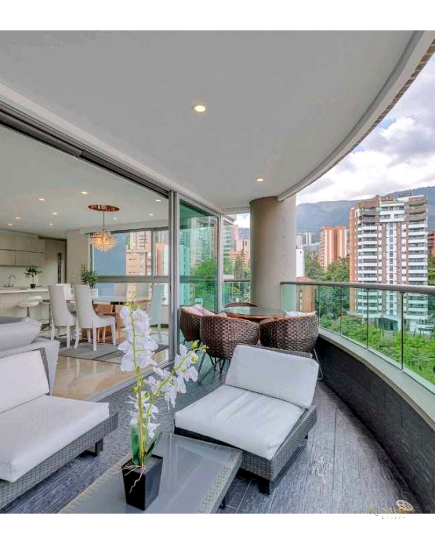 VENTA APARTAMENTO EN POBLADO - CASTROPOL · foto 3