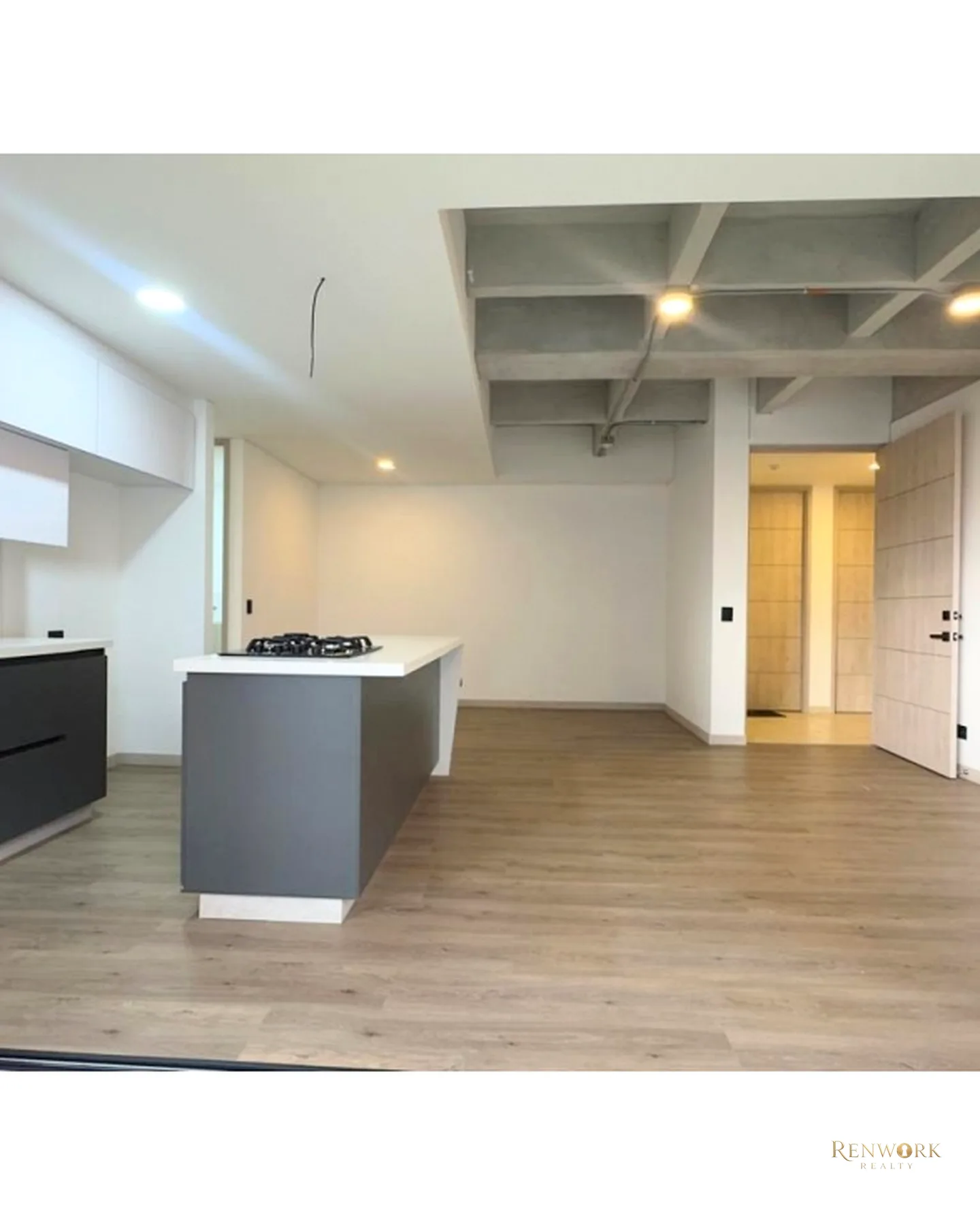 VENTA APARTAMENTO ENVIGADO LOMA DE LOS MESA $1.073 MILLONES · foto 4