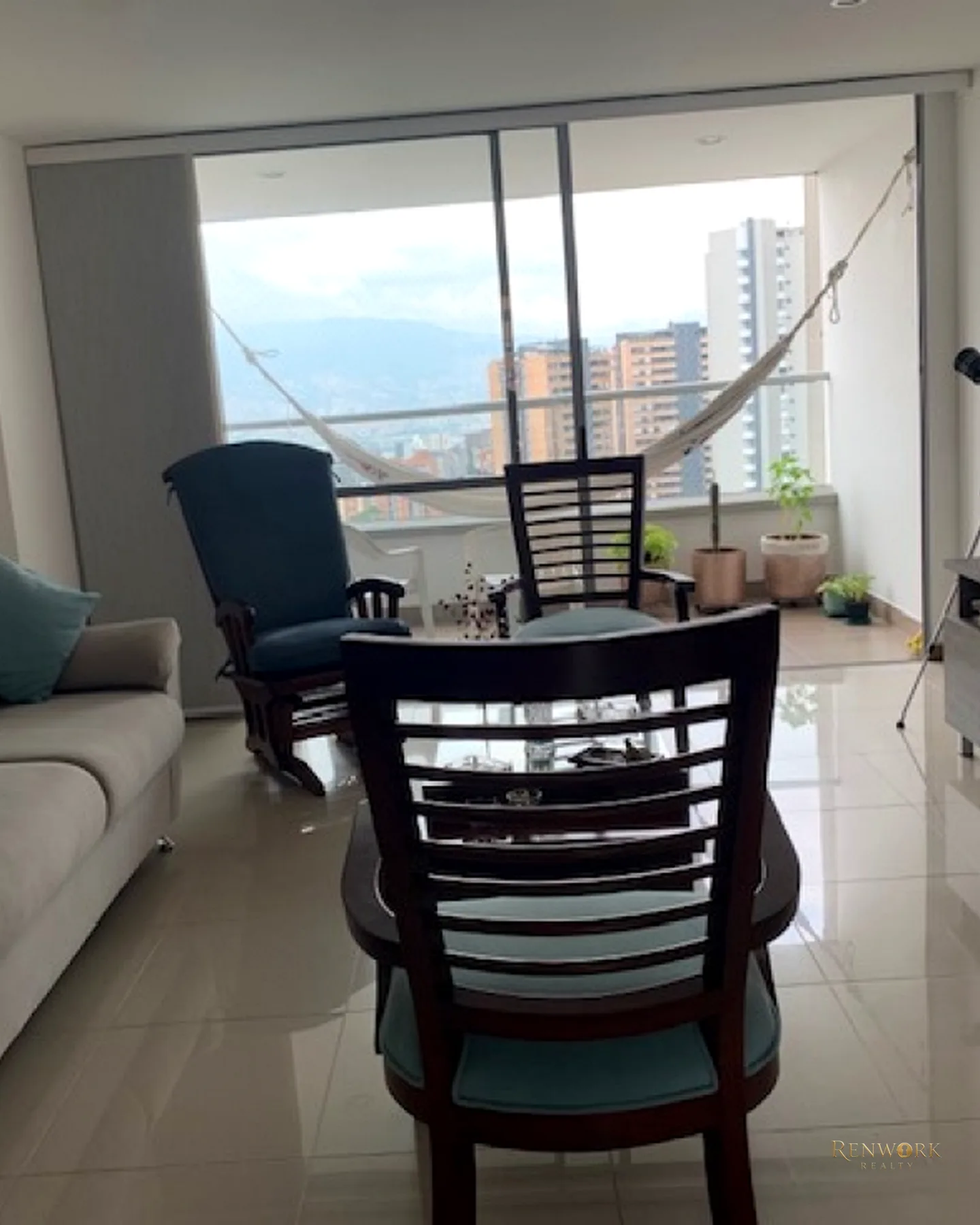 VENTA APARTAMENTO ENVIGADO LOMA DEL CHOCHO · foto 3