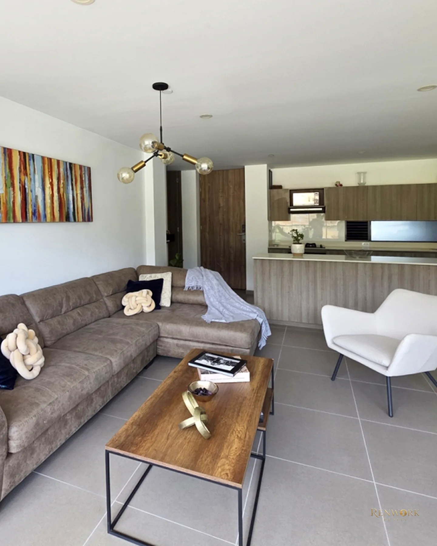 VENTA APARTAMENTO ENVIGADO, LOMA DEL ESCOBERO. UNIDAD SÚPER COMPLETA. · foto 3