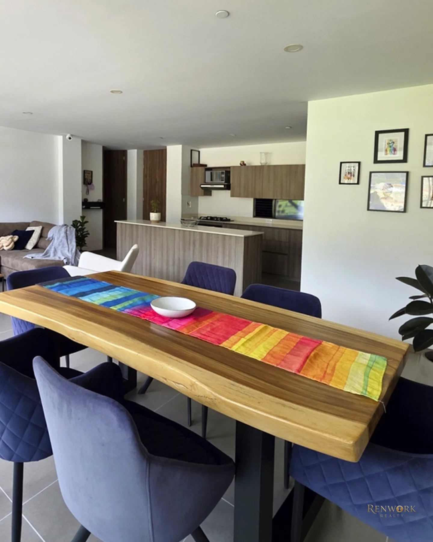 VENTA APARTAMENTO ENVIGADO, LOMA DEL ESCOBERO. UNIDAD SÚPER COMPLETA. · foto 6