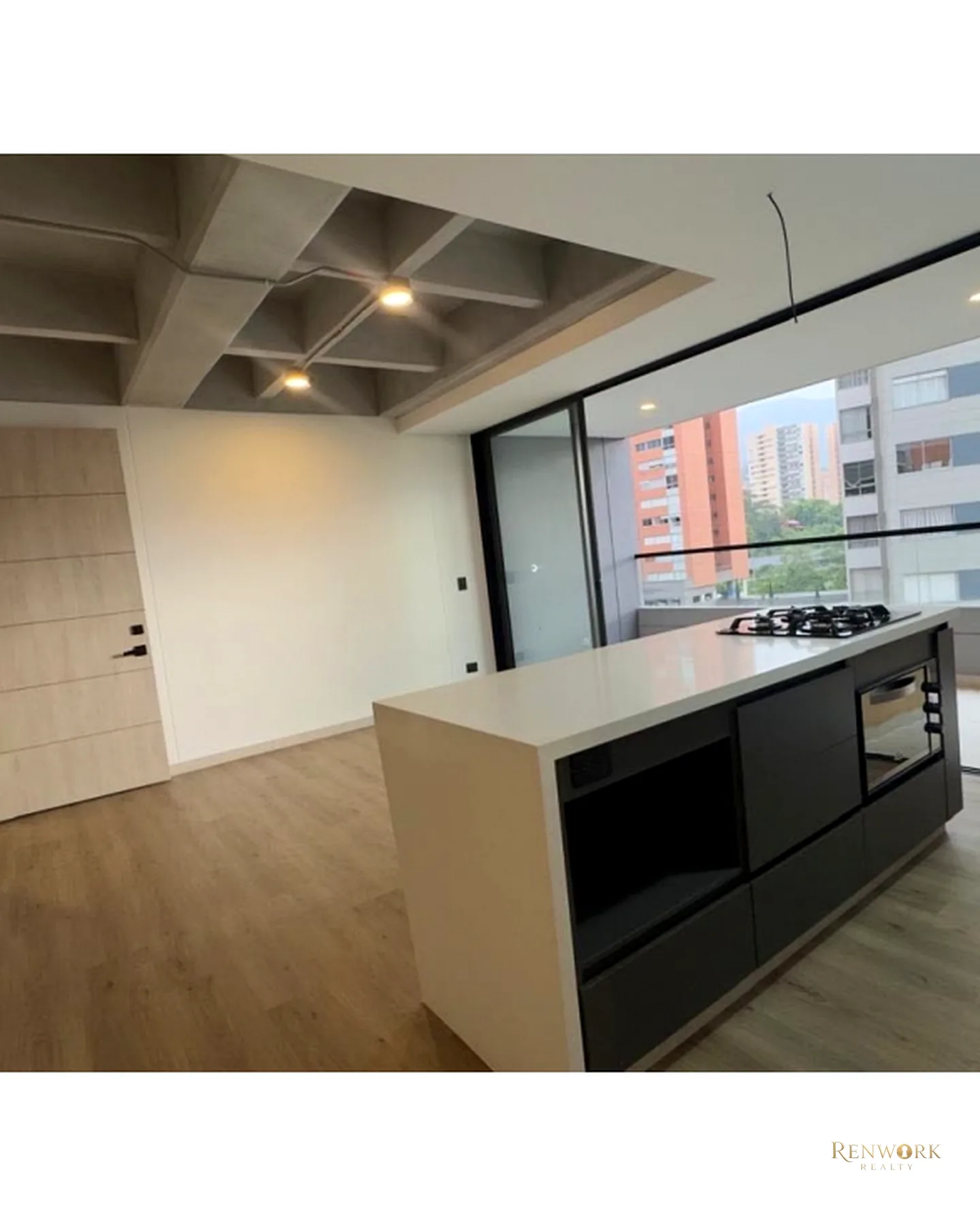VENTA APARTAMENTO ENVIGADO LOMA LOS MESA · foto 2
