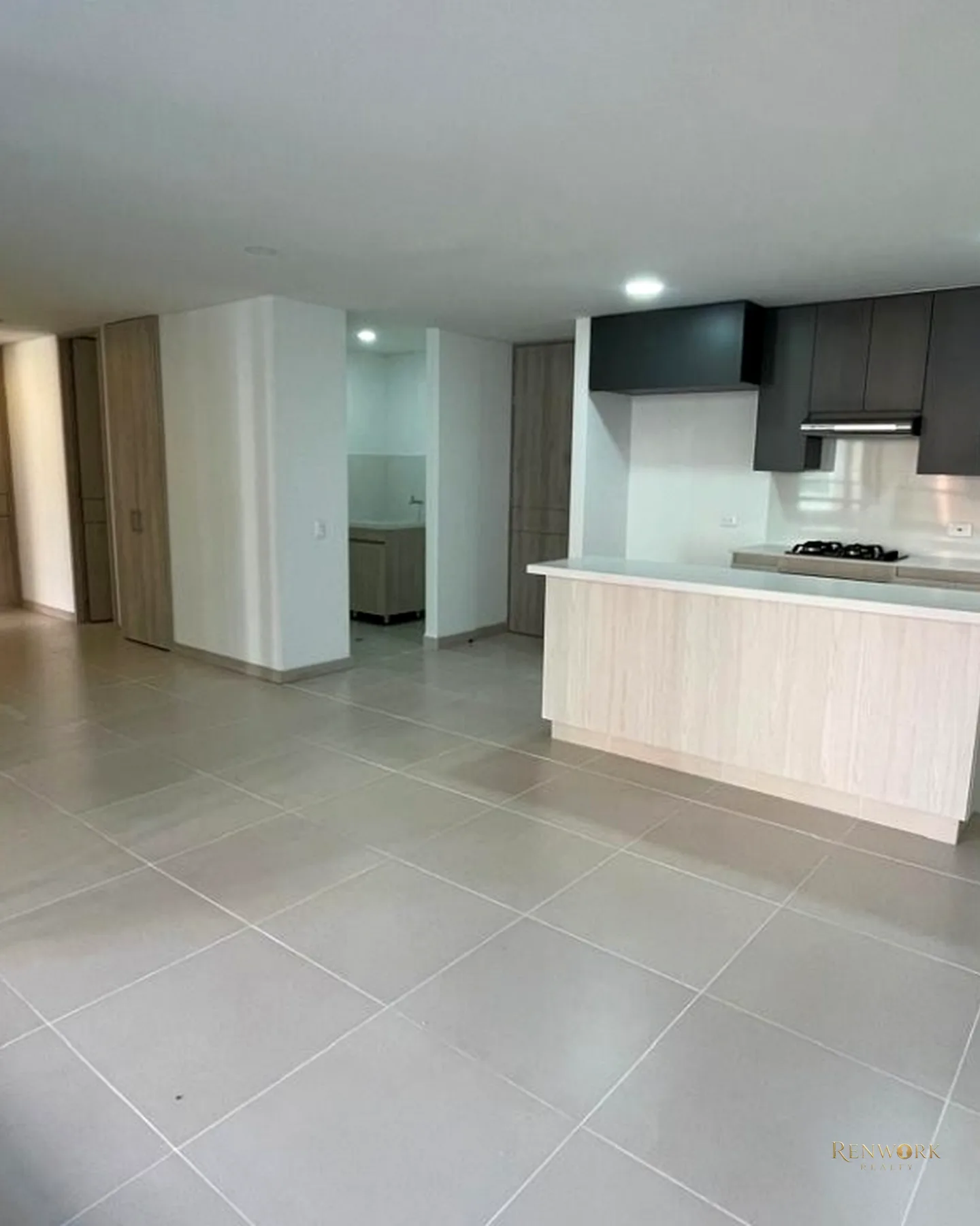 VENTA APARTAMENTO ENVIGADO LOS MESA NUEVO CON TERRAZA PRIVADA · foto 3
