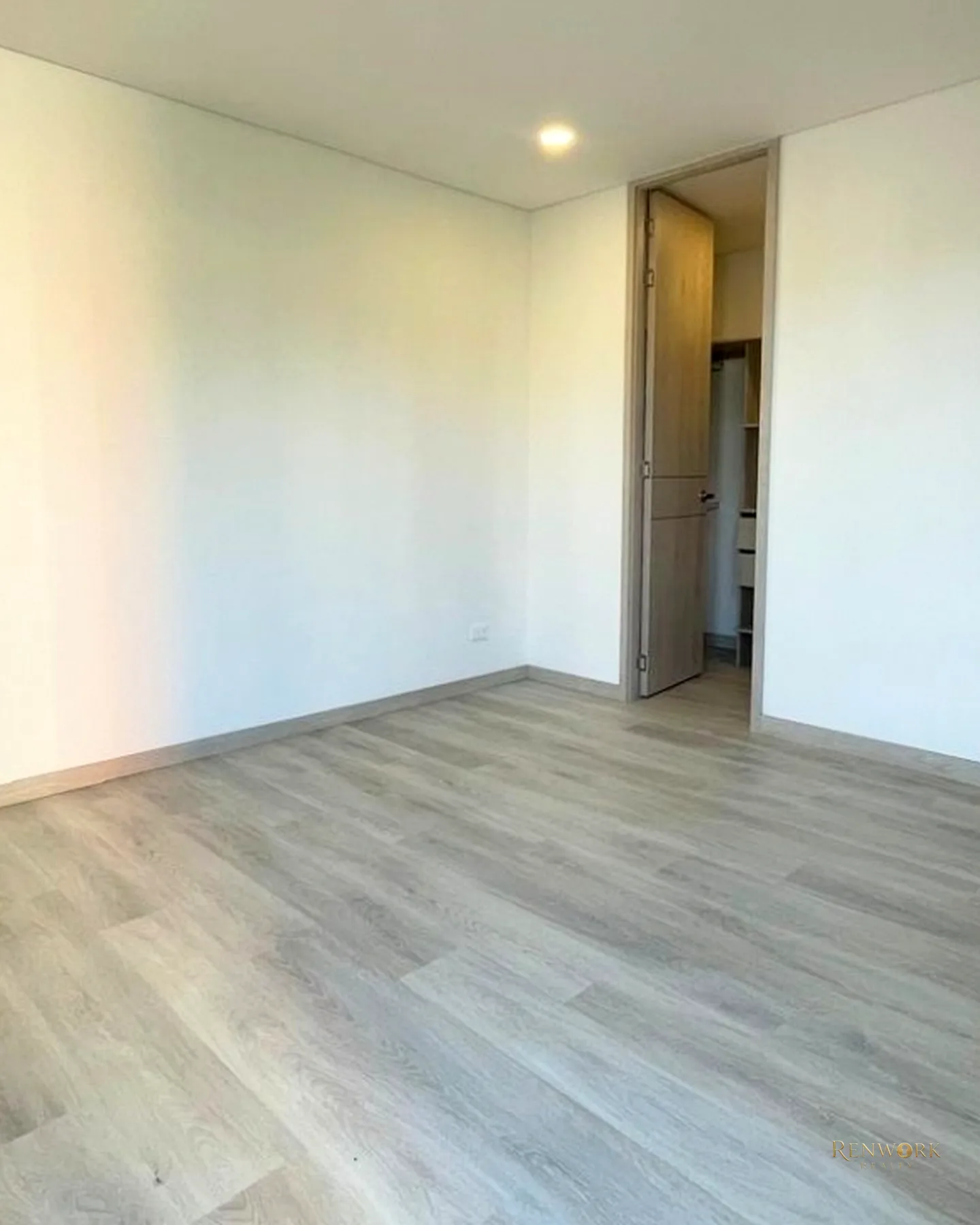 VENTA APARTAMENTO ENVIGADO LOS MESA NUEVO CON TERRAZA PRIVADA · foto 9