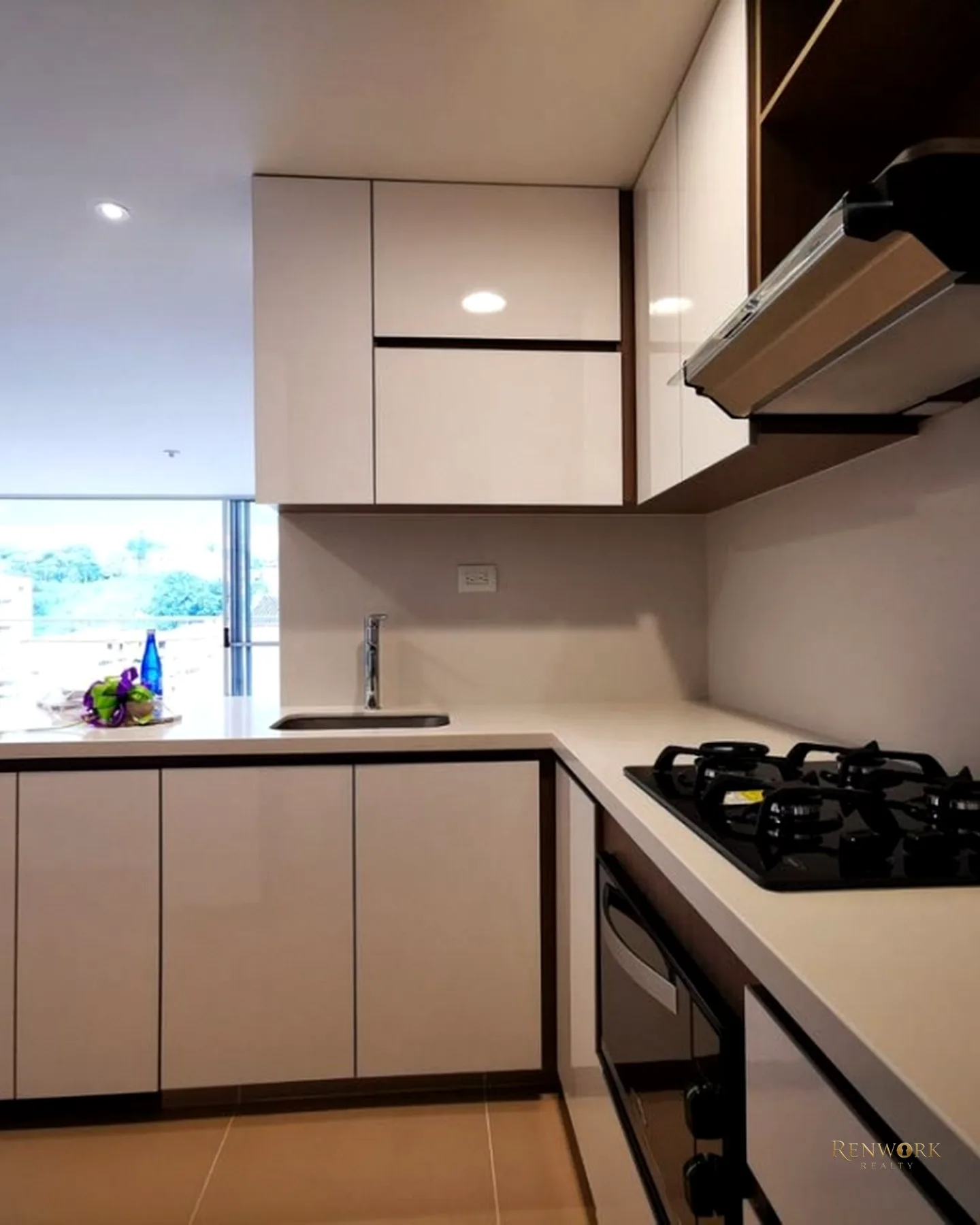 VENTA APARTAMENTO ENVIGADO PARTE BAJA · foto 3