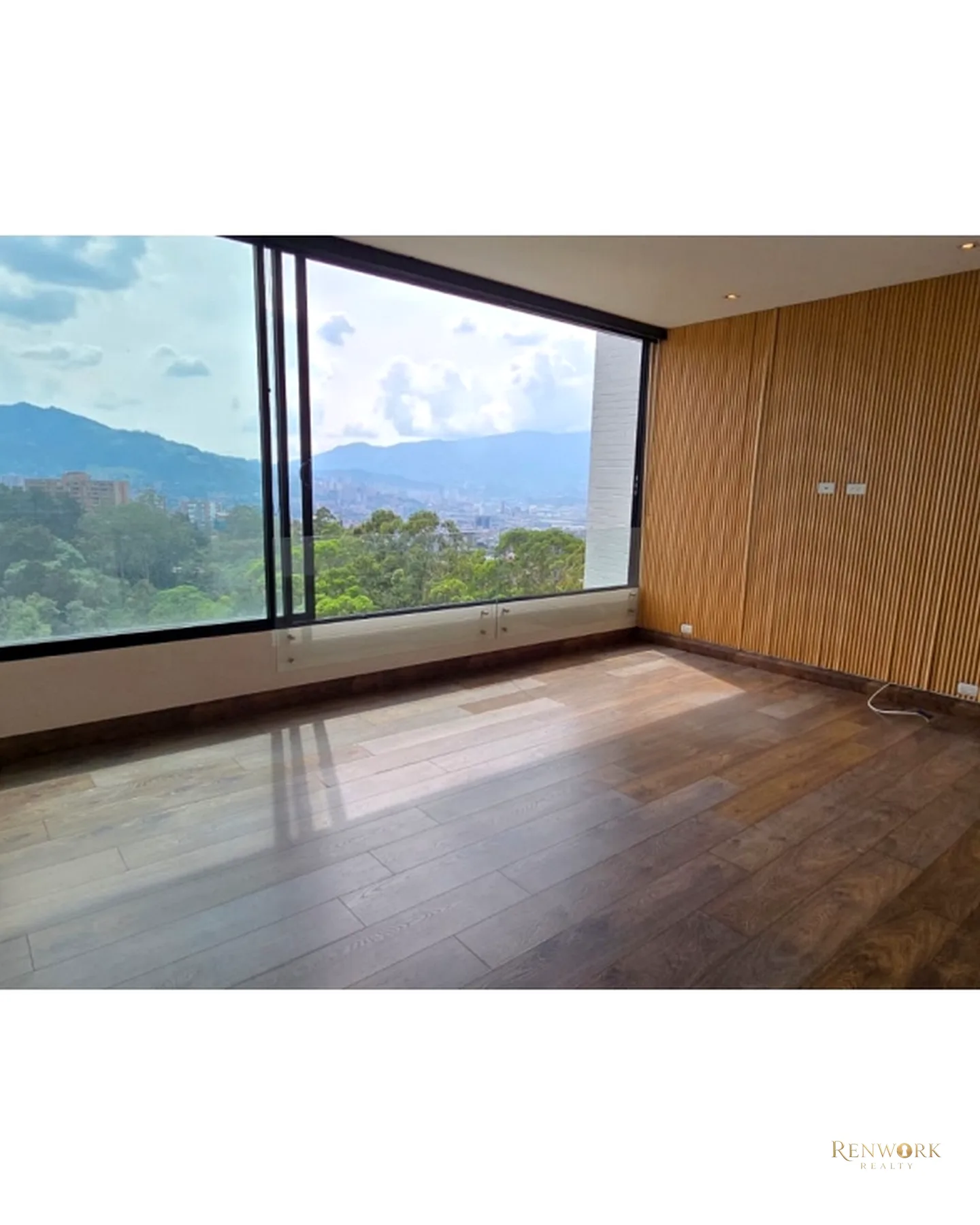 VENTA APARTAMENTO EXCELENTE UNIDAD EN EL POBLADO · foto 1