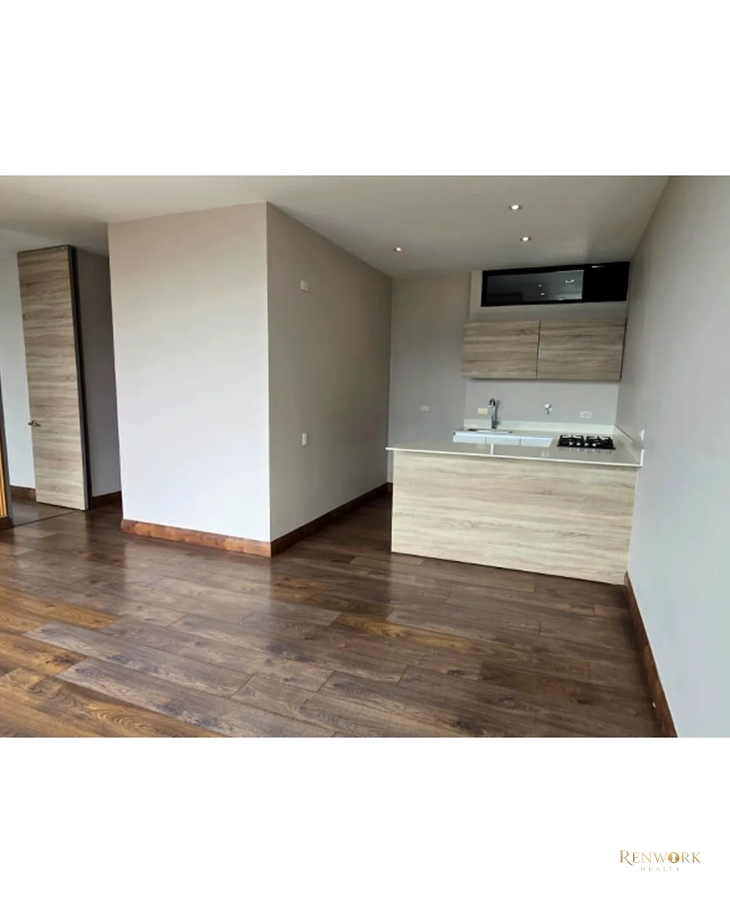 VENTA APARTAMENTO EXCELENTE UNIDAD EN EL POBLADO · foto 3