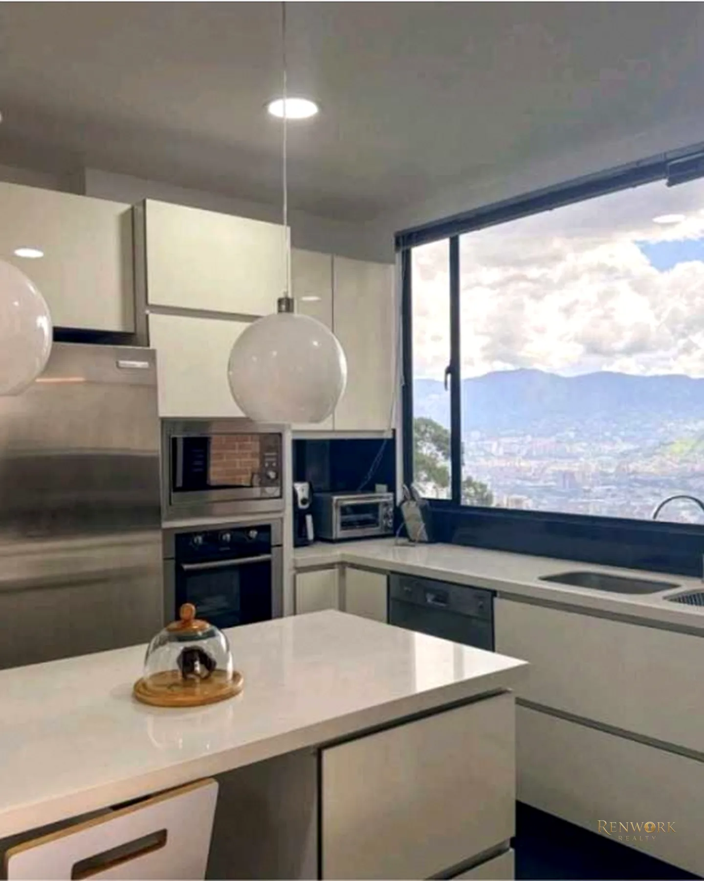 VENTA APARTAMENTO EXCLUSIVO EN EL POBLADO LOS BALSOS CERCA A ISA · foto 4