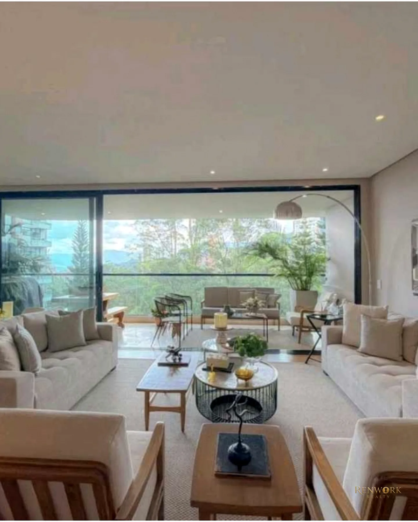 VENTA APARTAMENTO EXCLUSIVO EN EL POBLADO LOS BALSOS CERCA A ISA · foto 1