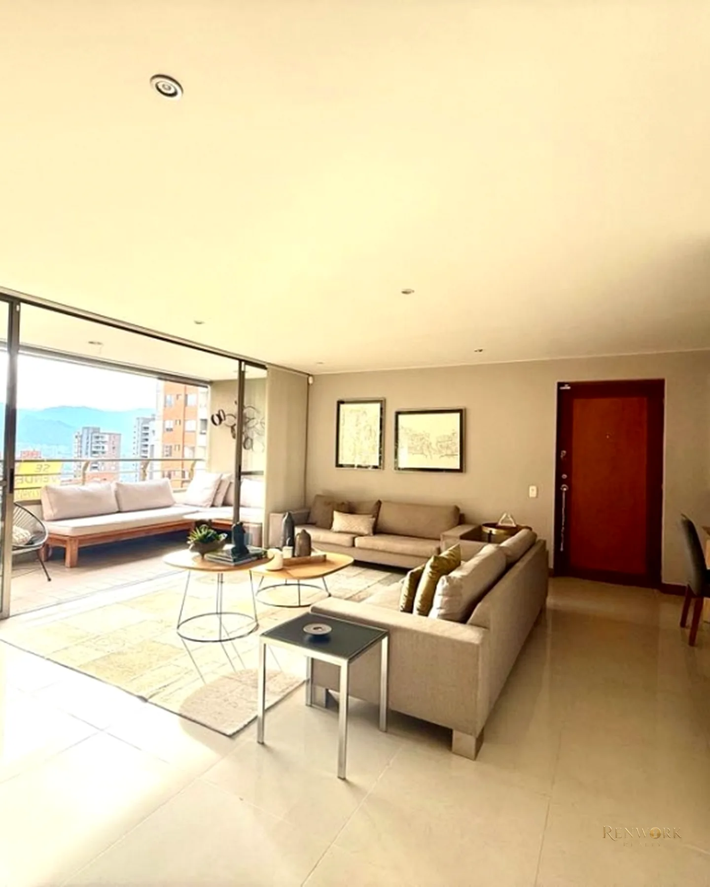 VENTA APARTAMENTO LAS SANTAS POBLADO · foto 2