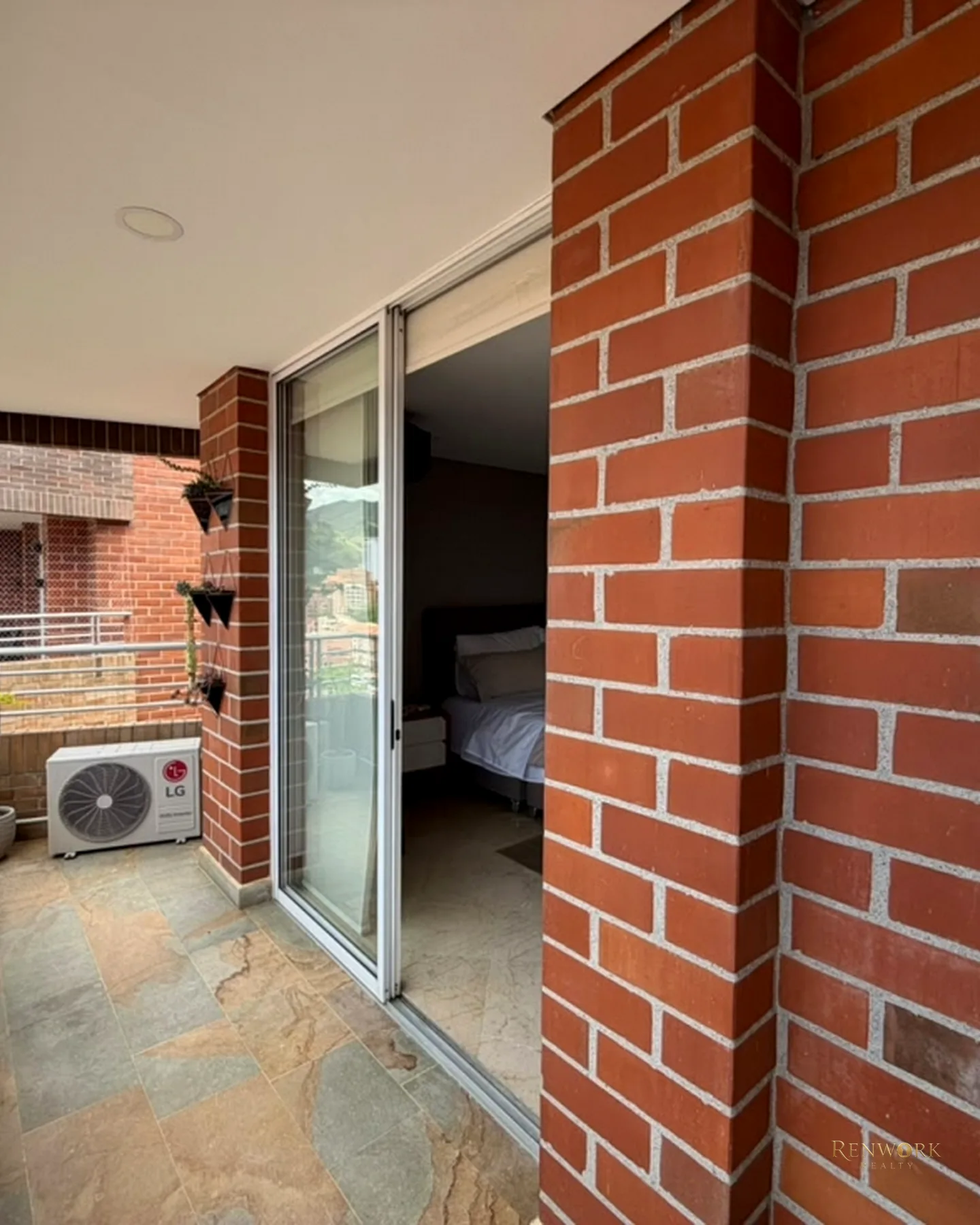 VENTA APARTAMENTO - LAURELES. · foto 18