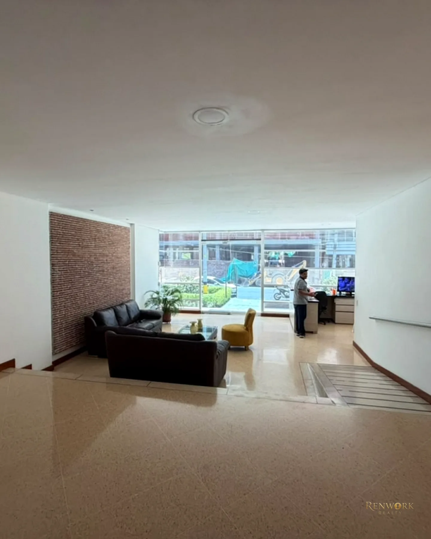 VENTA APARTAMENTO - LAURELES. · foto 3