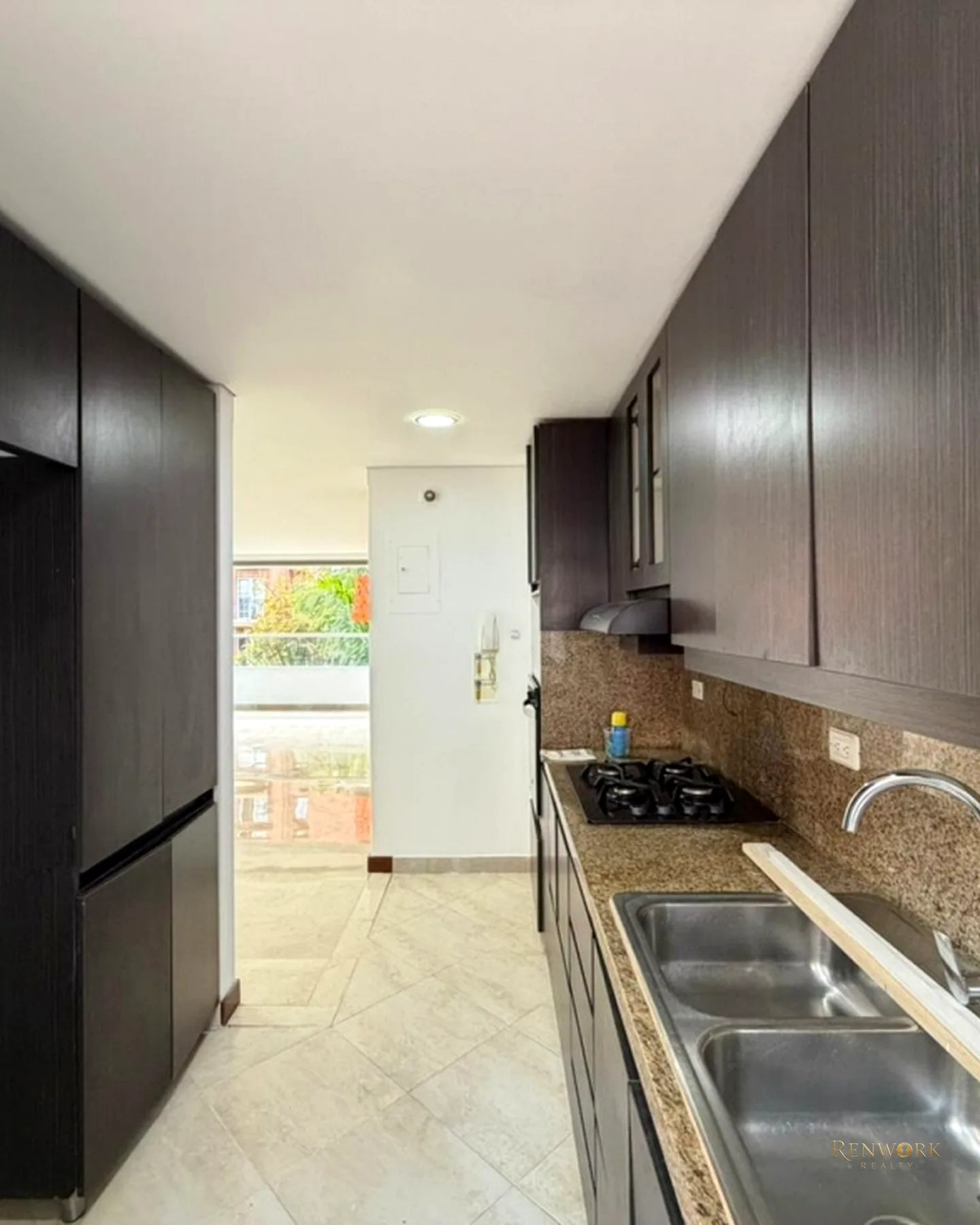 VENTA APARTAMENTO - LAURELES · foto 5