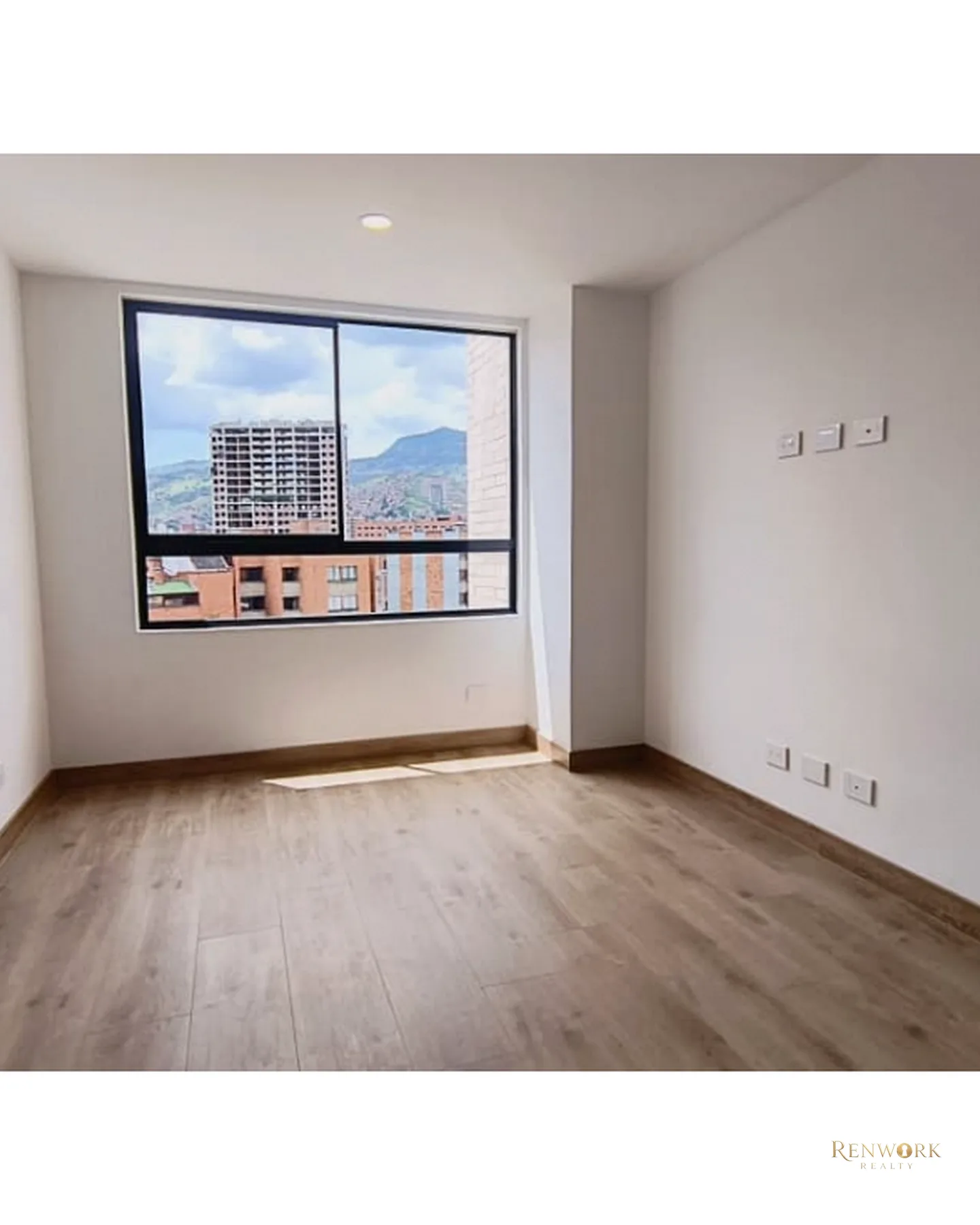VENTA APARTAMENTO - LAURELES. · foto 8