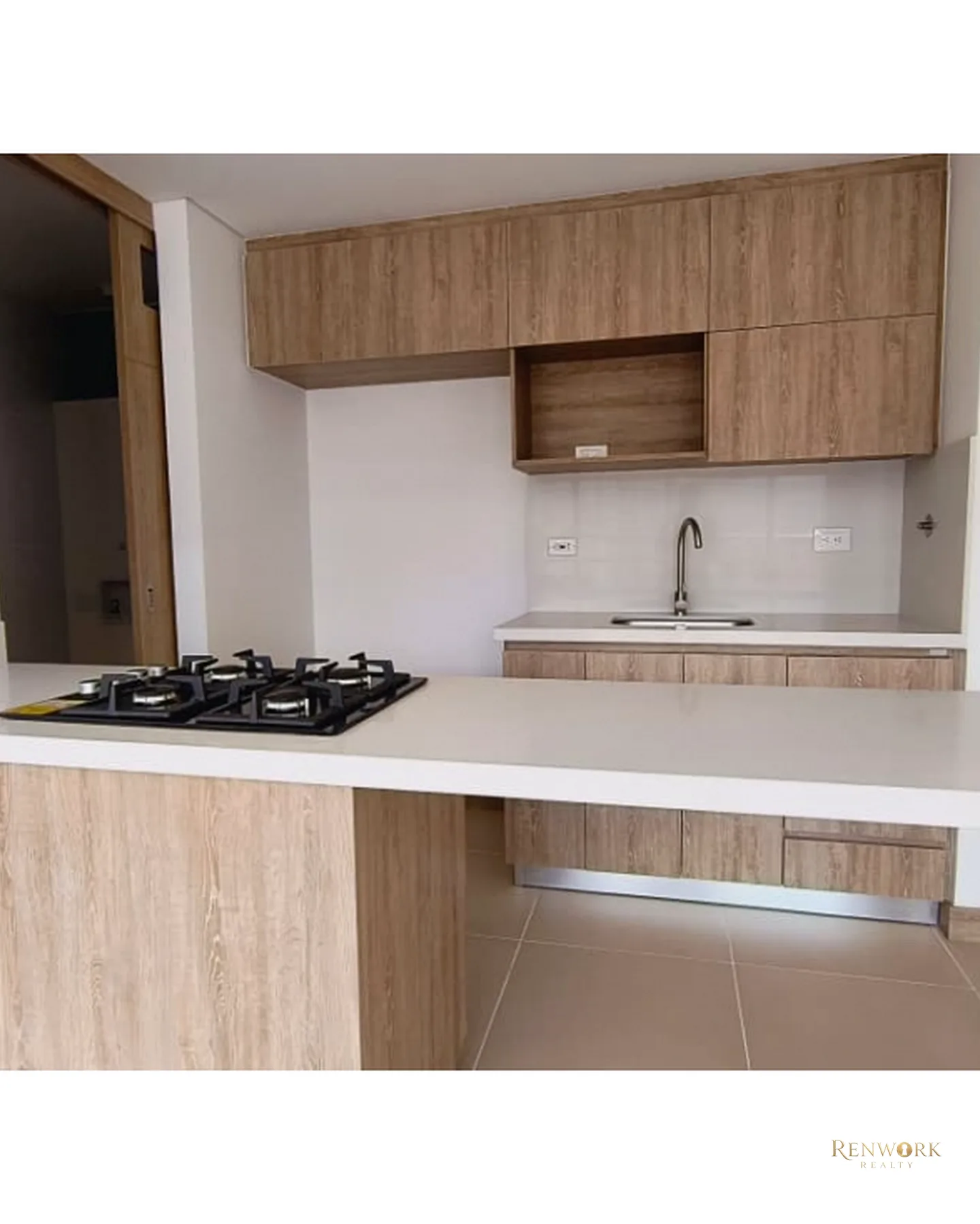 VENTA APARTAMENTO - LAURELES. · foto 3