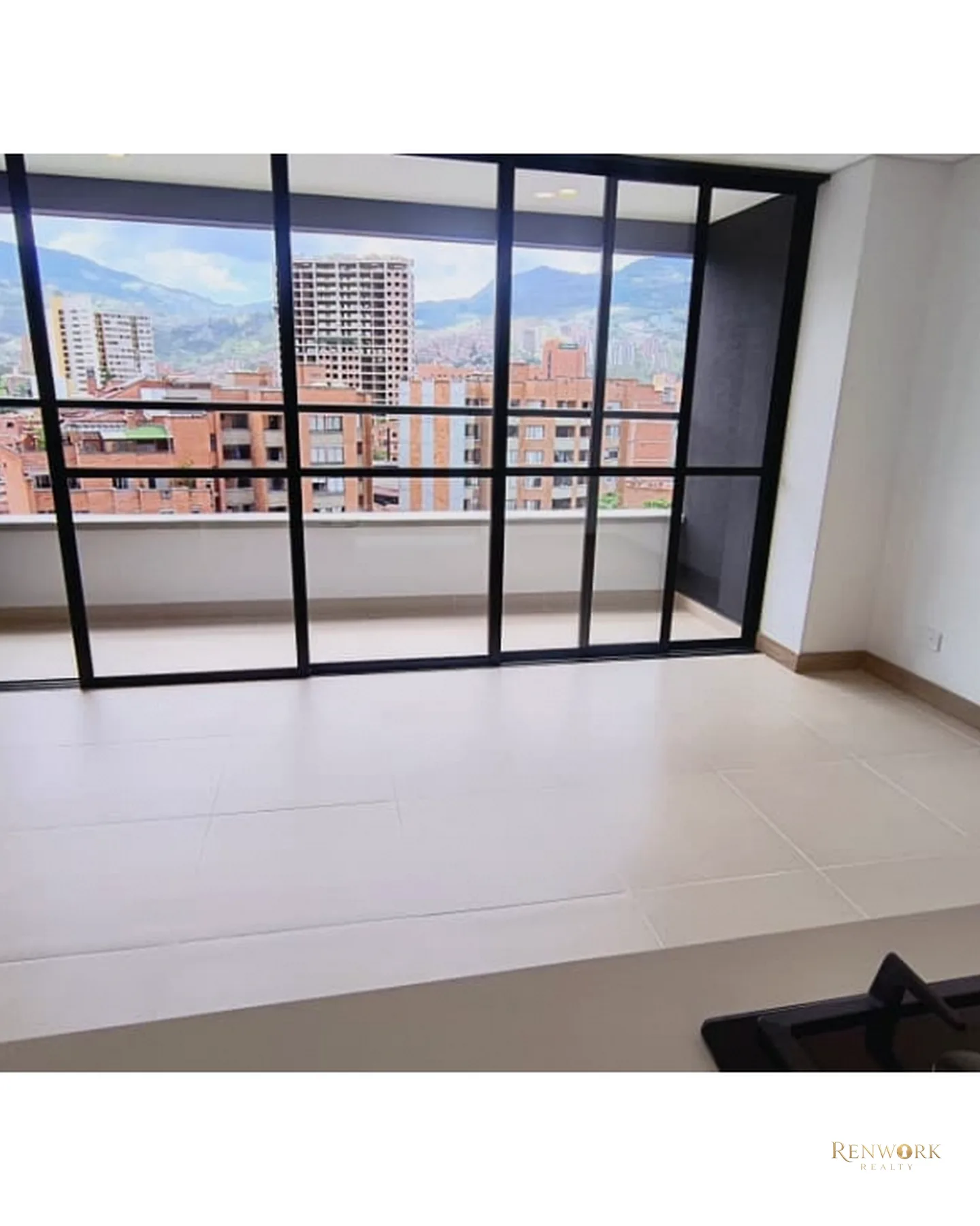 VENTA APARTAMENTO - LAURELES. · foto 7