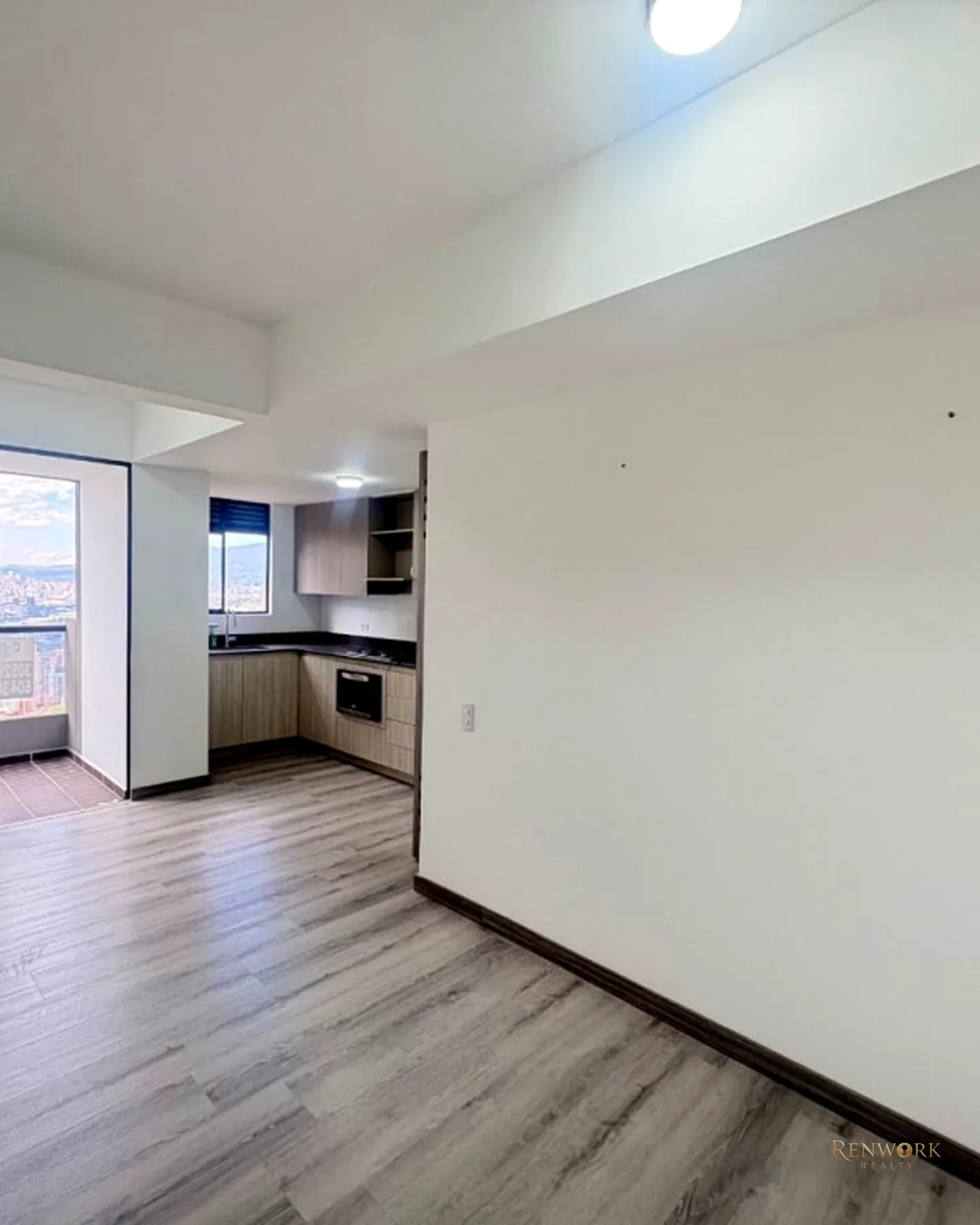 VENTA APARTAMENTO - LAURELES. · foto 2
