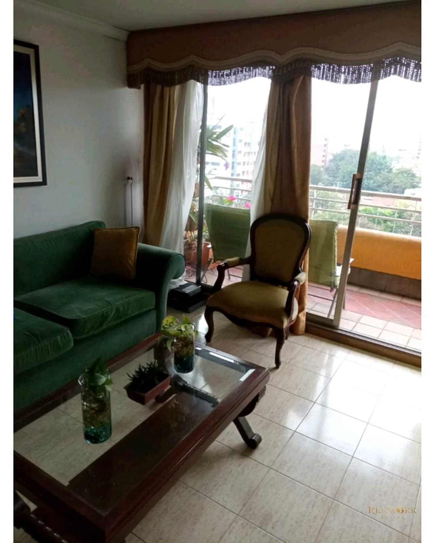 VENTA APARTAMENTO LAURELES · foto 1