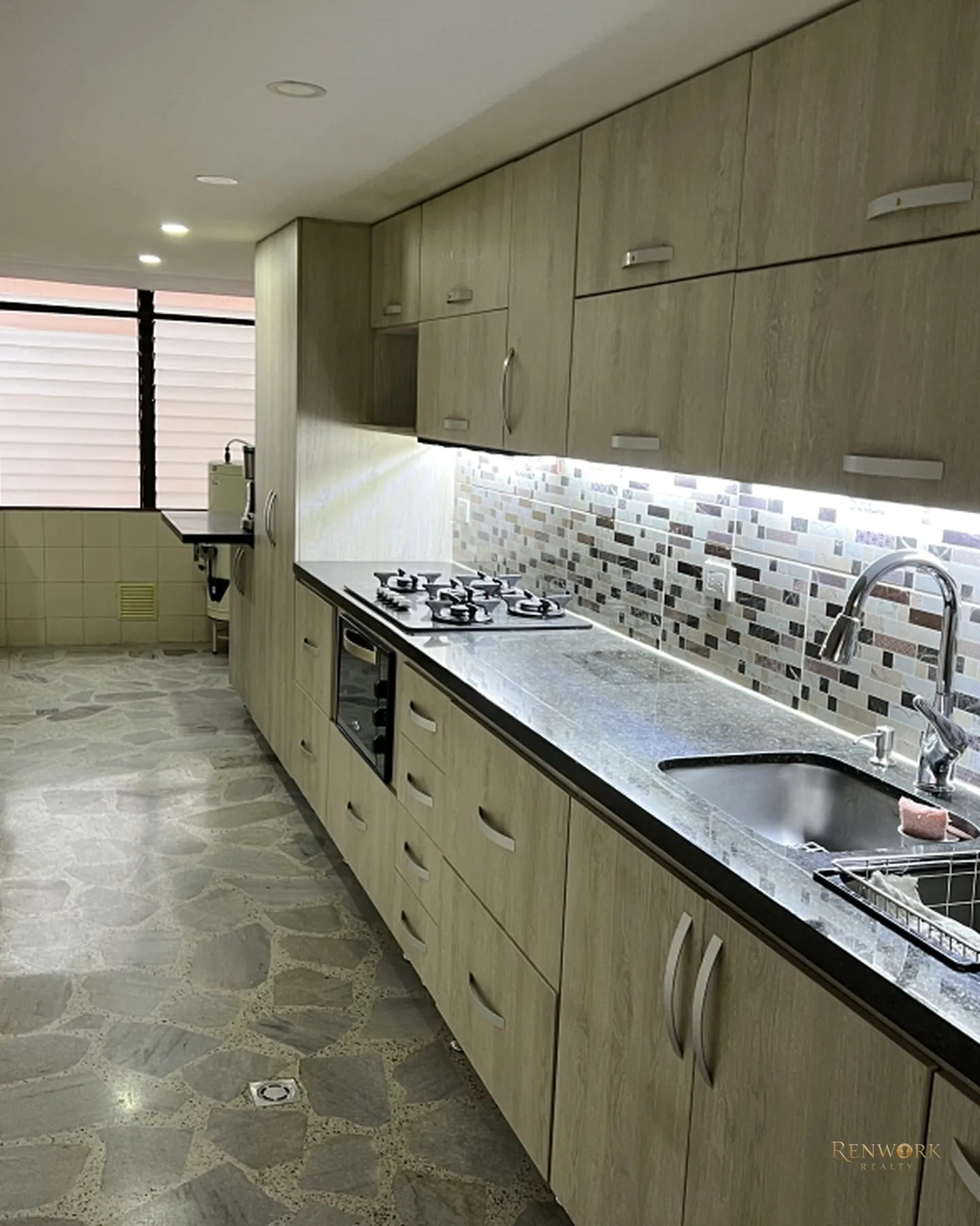 VENTA APARTAMENTO LAURELES MEDELLÍN 160 MTS2 · foto 2