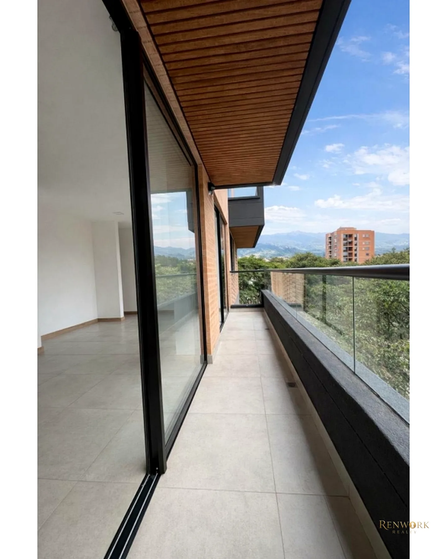 VENTA APARTAMENTO LAURELES NOGAL · foto 3