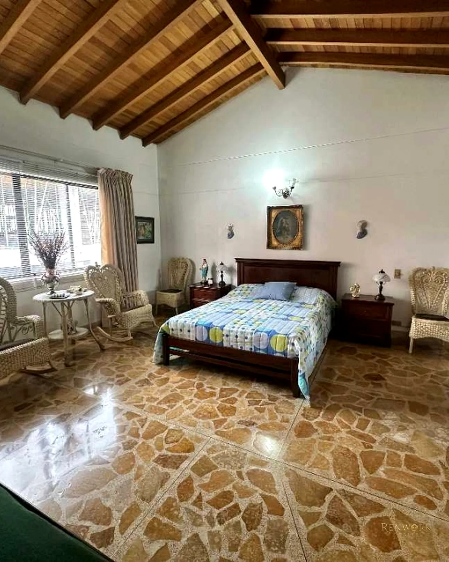 VENTA APARTAMENTO LAURELES SANTA TERESITA ESPACIOSO EXCELENTE ESTADO · foto 6