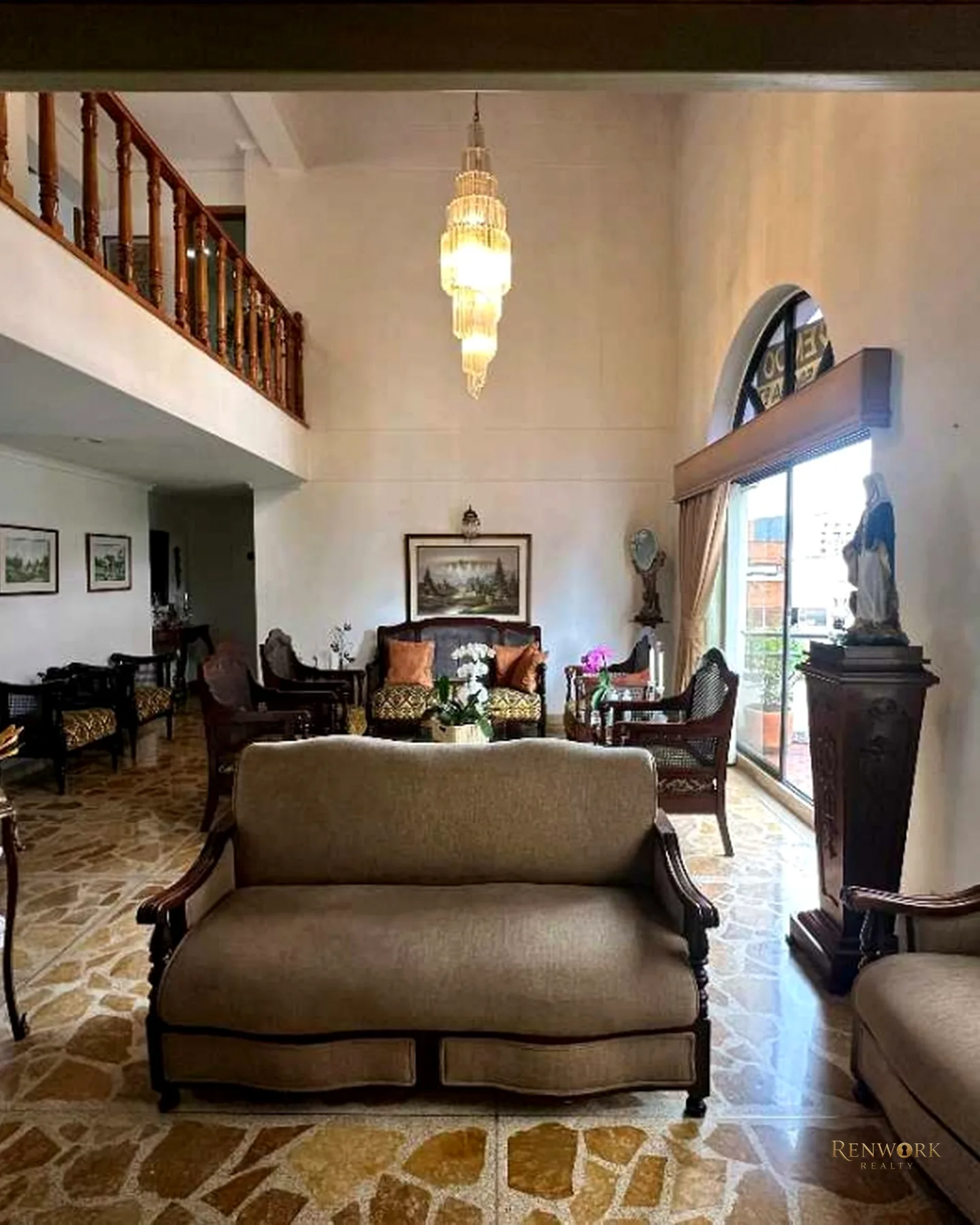 VENTA APARTAMENTO LAURELES SANTA TERESITA ESPACIOSO EXCELENTE ESTADO · foto 2