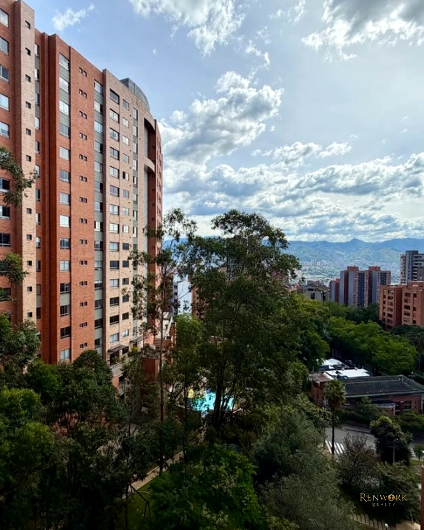 VENTA APARTAMENTO LOMA DE LAS SANTAS EL POBLADO MEDELLÍN · foto 15