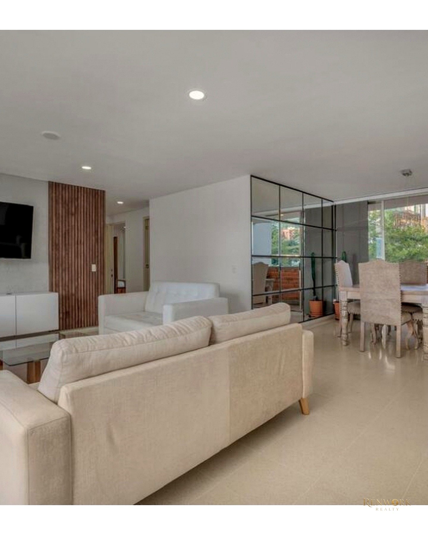 Vista de VENTA APARTAMENTO MEDELLÍN EL POBLADO EL CAMPESTRE.
