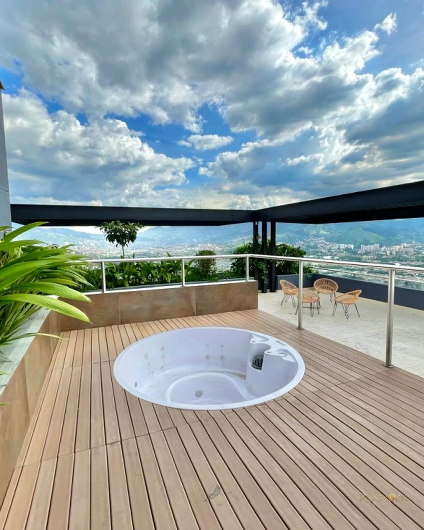 VENTA APARTAMENTO MODERNO EL POBLADO LAS PALMAS - VISTA PANORÁMICA · foto 19