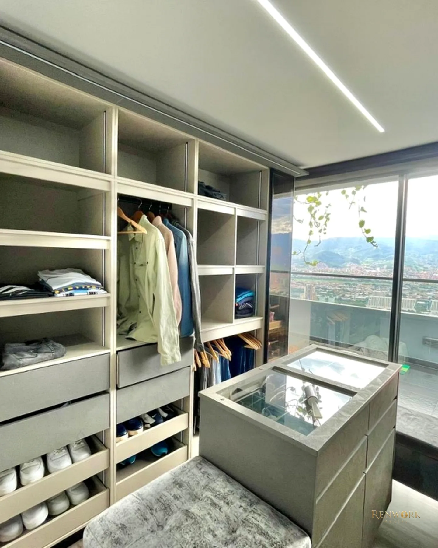 VENTA APARTAMENTO MODERNO EL POBLADO LAS PALMAS - VISTA PANORÁMICA · foto 11