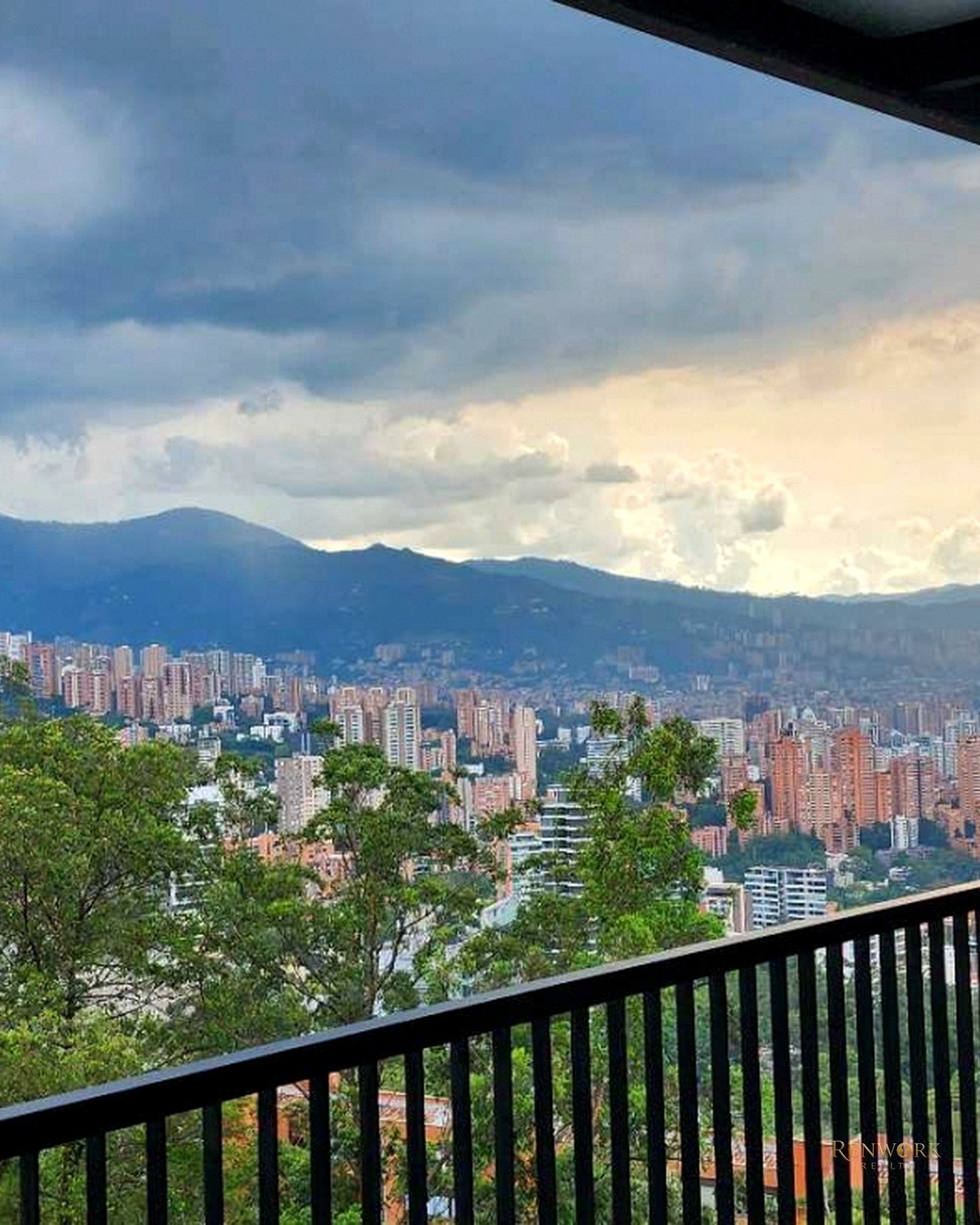 VENTA APARTAMENTO MODERNO POBLADO PALMAS BALCÓN AMPLIO Y CON VISTA · foto 18