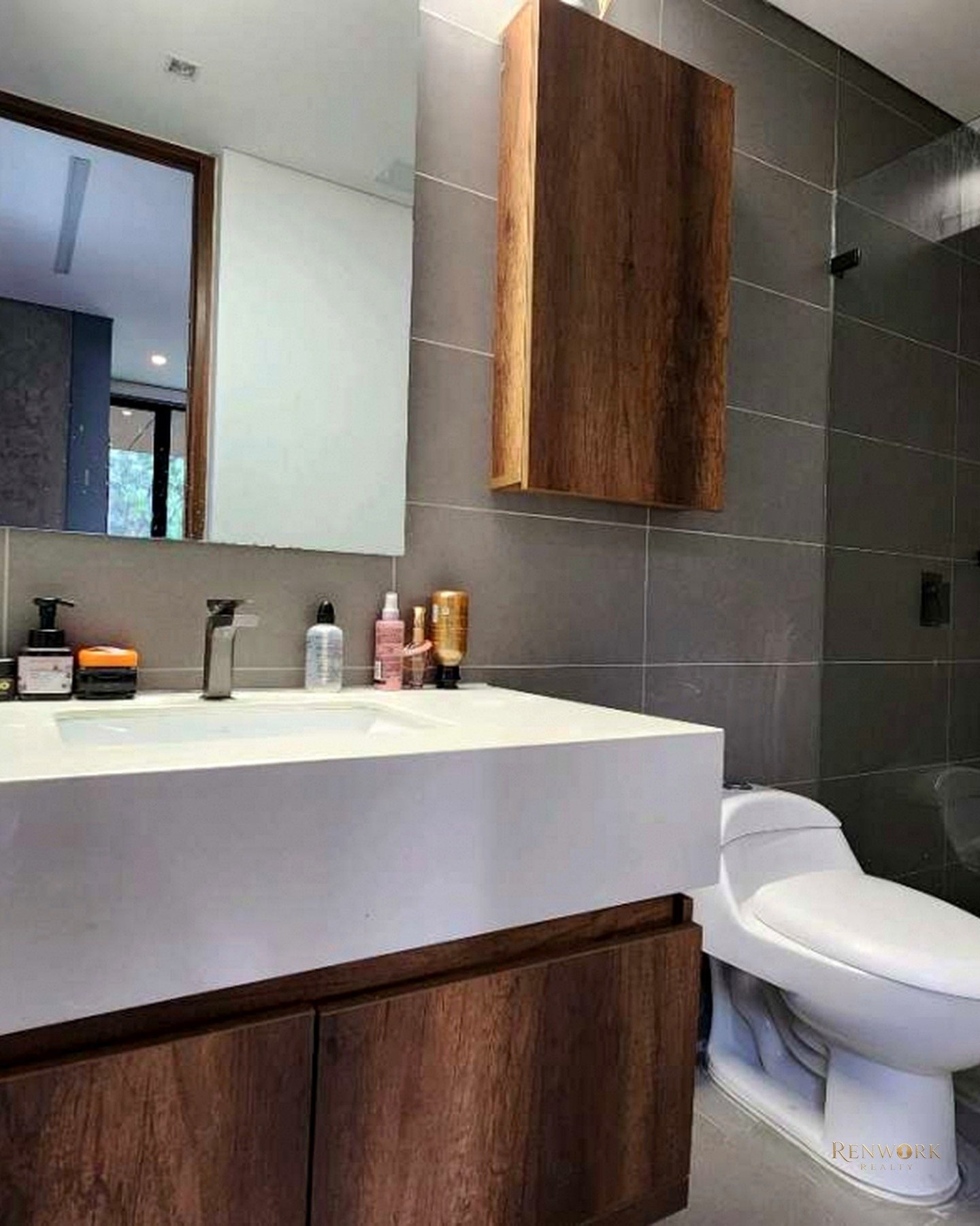 VENTA APARTAMENTO MODERNO POBLADO PALMAS BALCÓN AMPLIO Y CON VISTA · foto 14