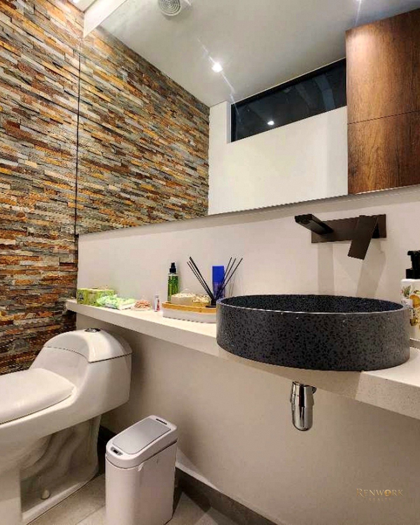 VENTA APARTAMENTO MODERNO POBLADO PALMAS BALCÓN AMPLIO Y CON VISTA · foto 8