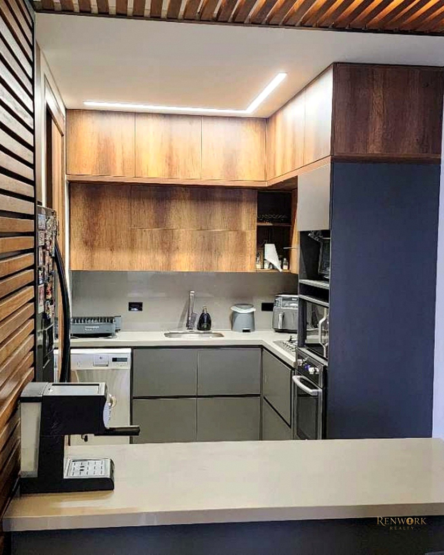 VENTA APARTAMENTO MODERNO POBLADO PALMAS BALCÓN AMPLIO Y CON VISTA · foto 7