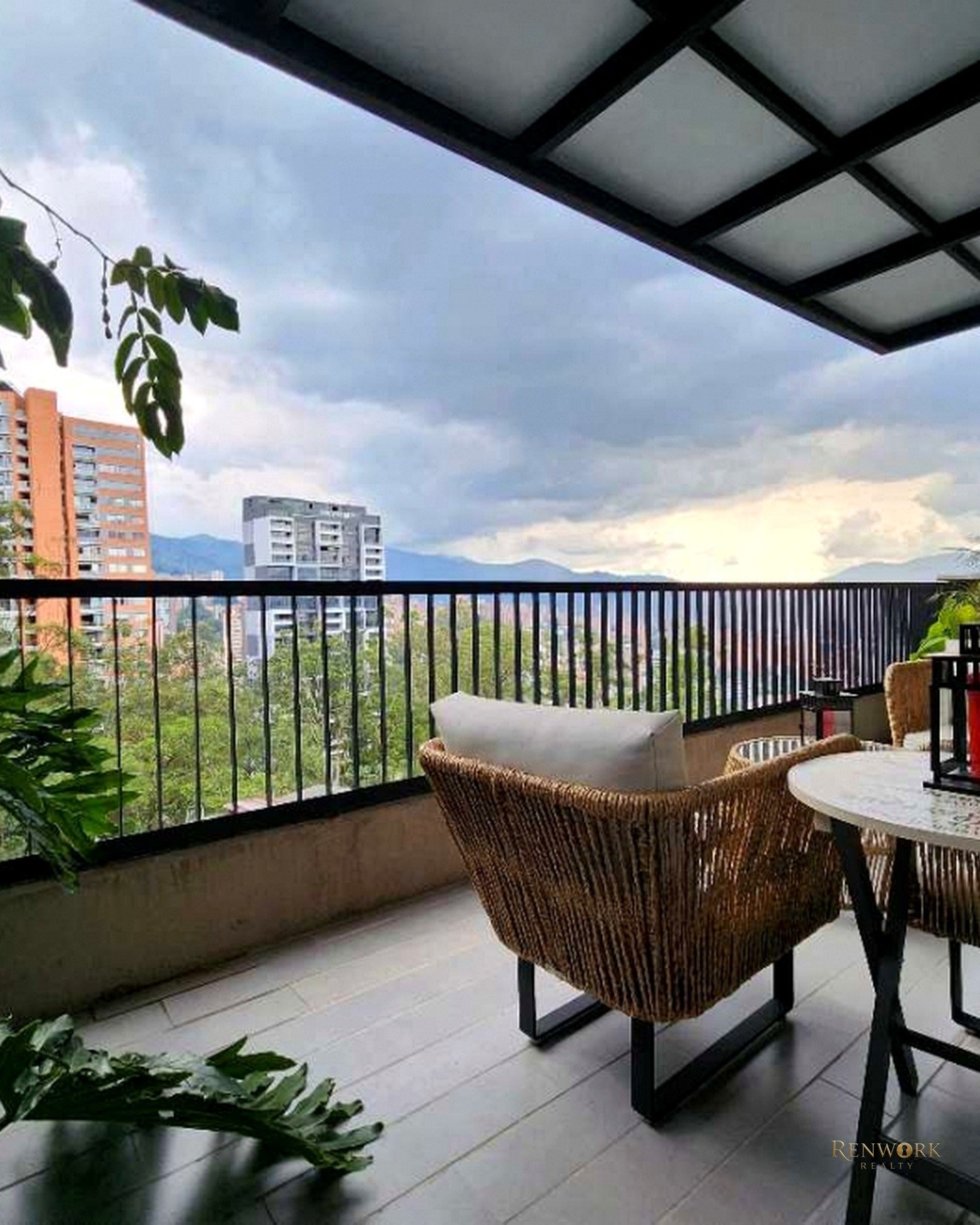 VENTA APARTAMENTO MODERNO POBLADO PALMAS BALCÓN AMPLIO Y CON VISTA · foto 10