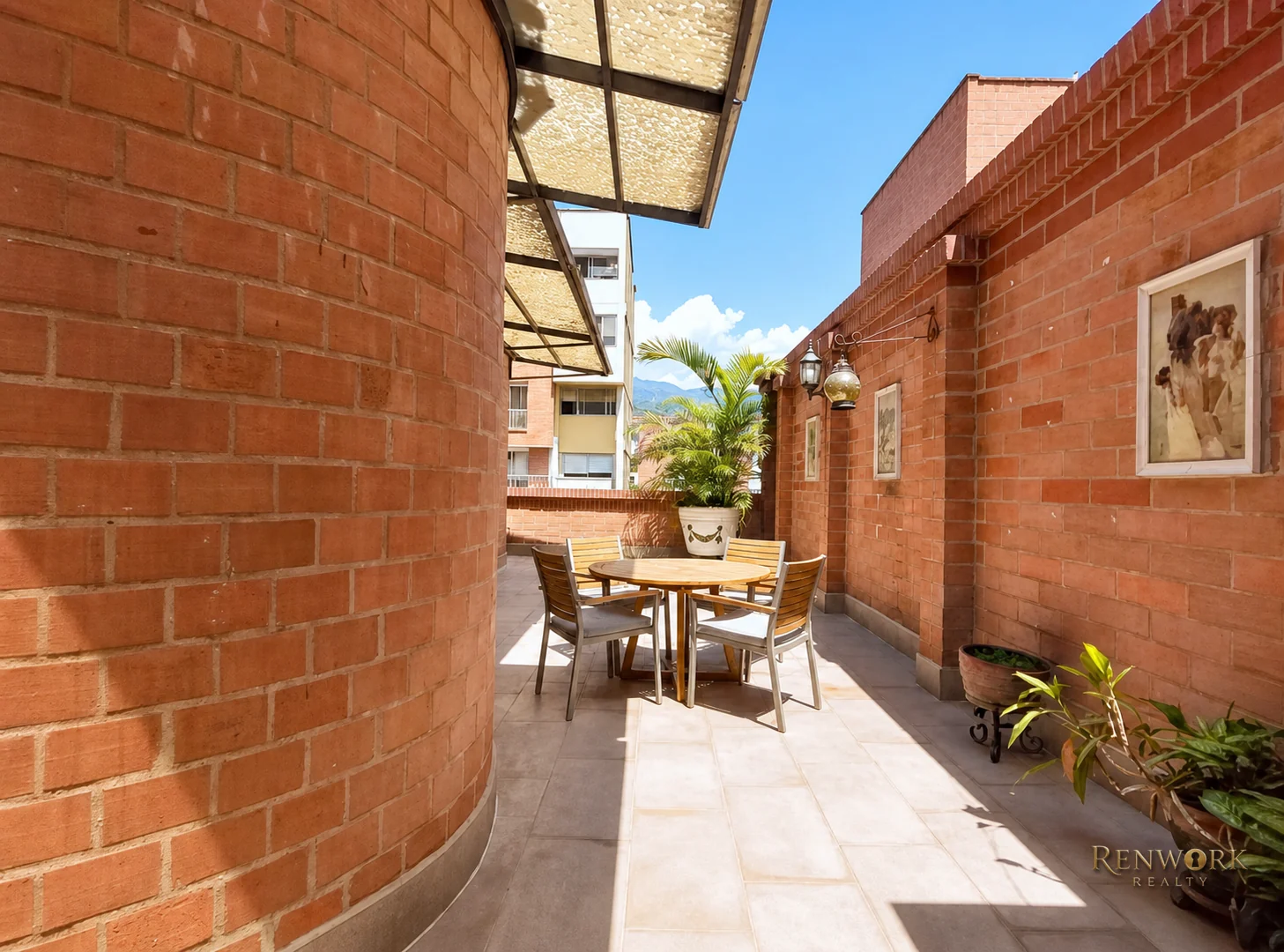 VENTA APARTAMENTO PENTHOUSE LAURELES · foto 17