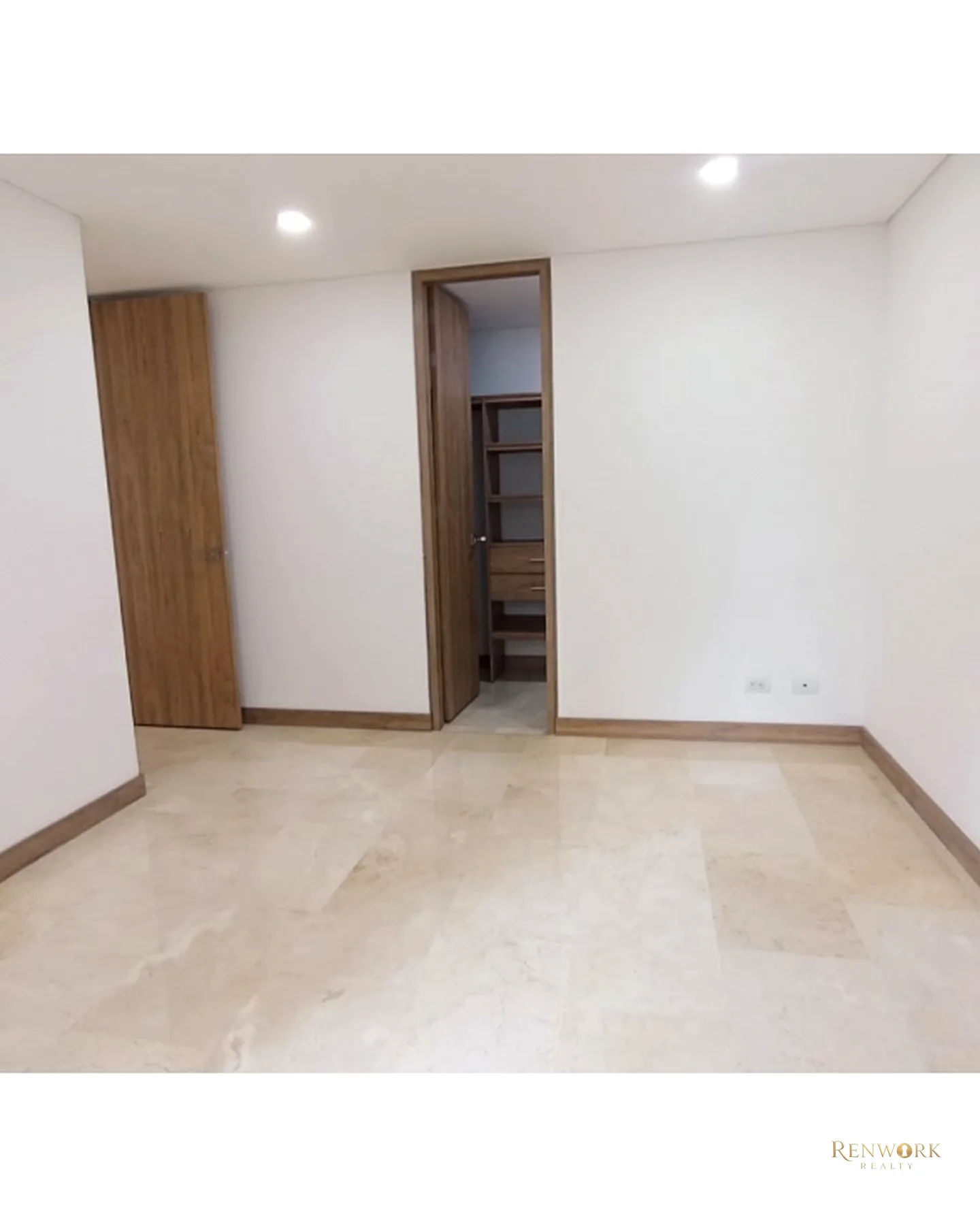 VENTA APARTAMENTO, POBLADO CASTROPOL · foto 6