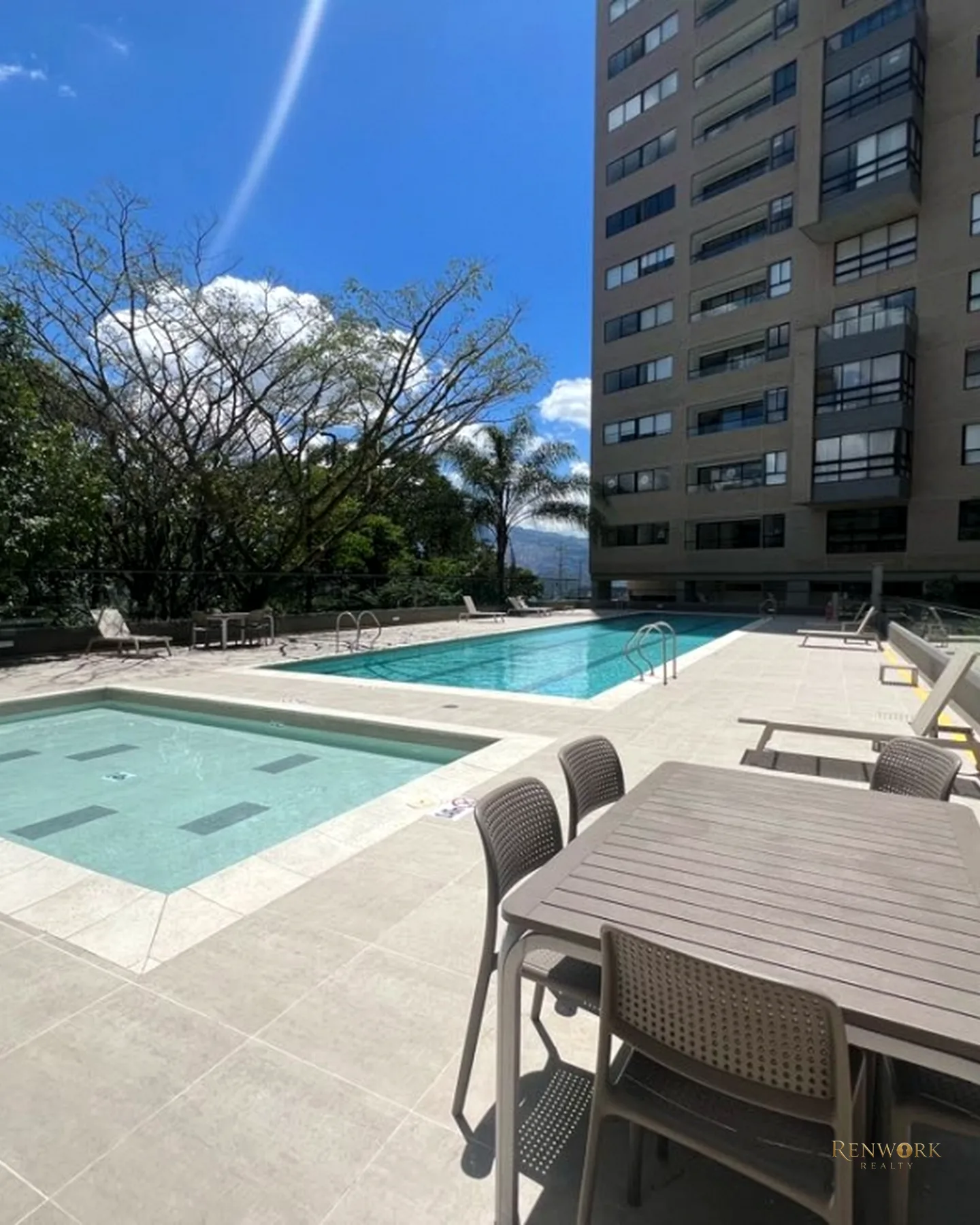 VENTA APARTAMENTO POBLADO CASTROPOL · foto 13