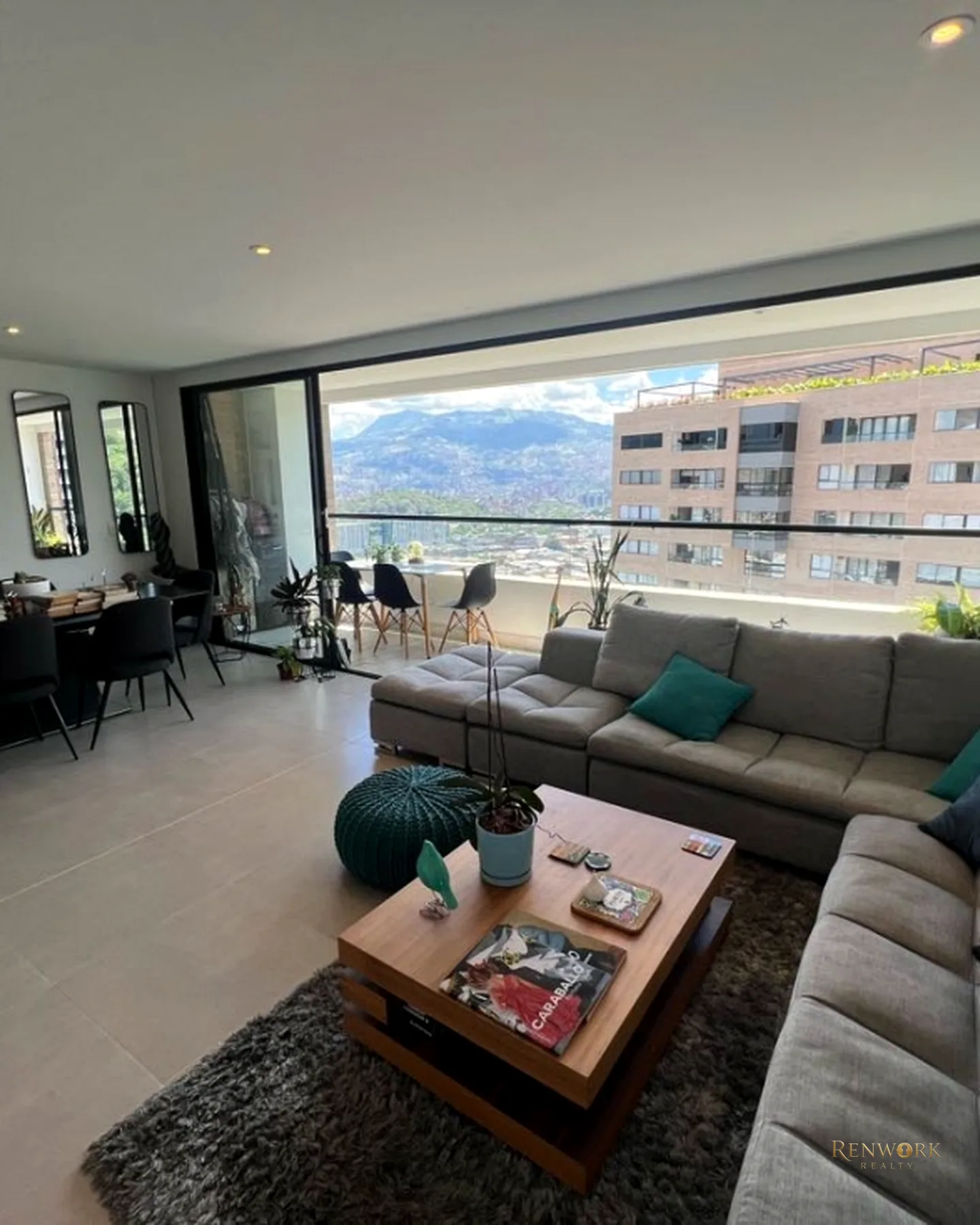 VENTA APARTAMENTO POBLADO CASTROPOL · foto 1