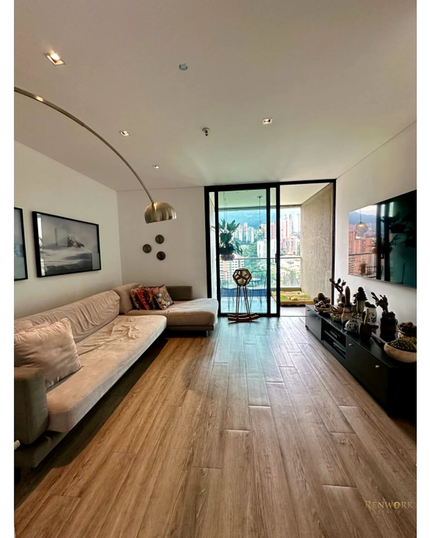 VENTA APARTAMENTO POBLADO · foto 1