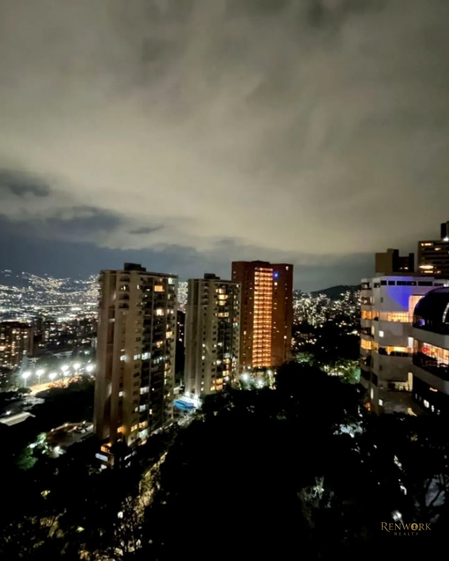 VENTA APARTAMENTO POBLADO · foto 10