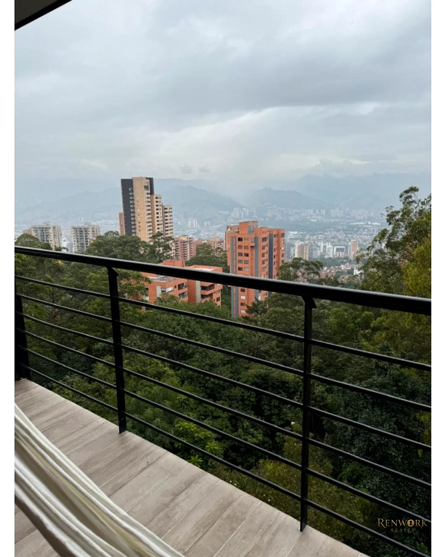 VENTA APARTAMENTO POBLADO EL TESORO · foto 9