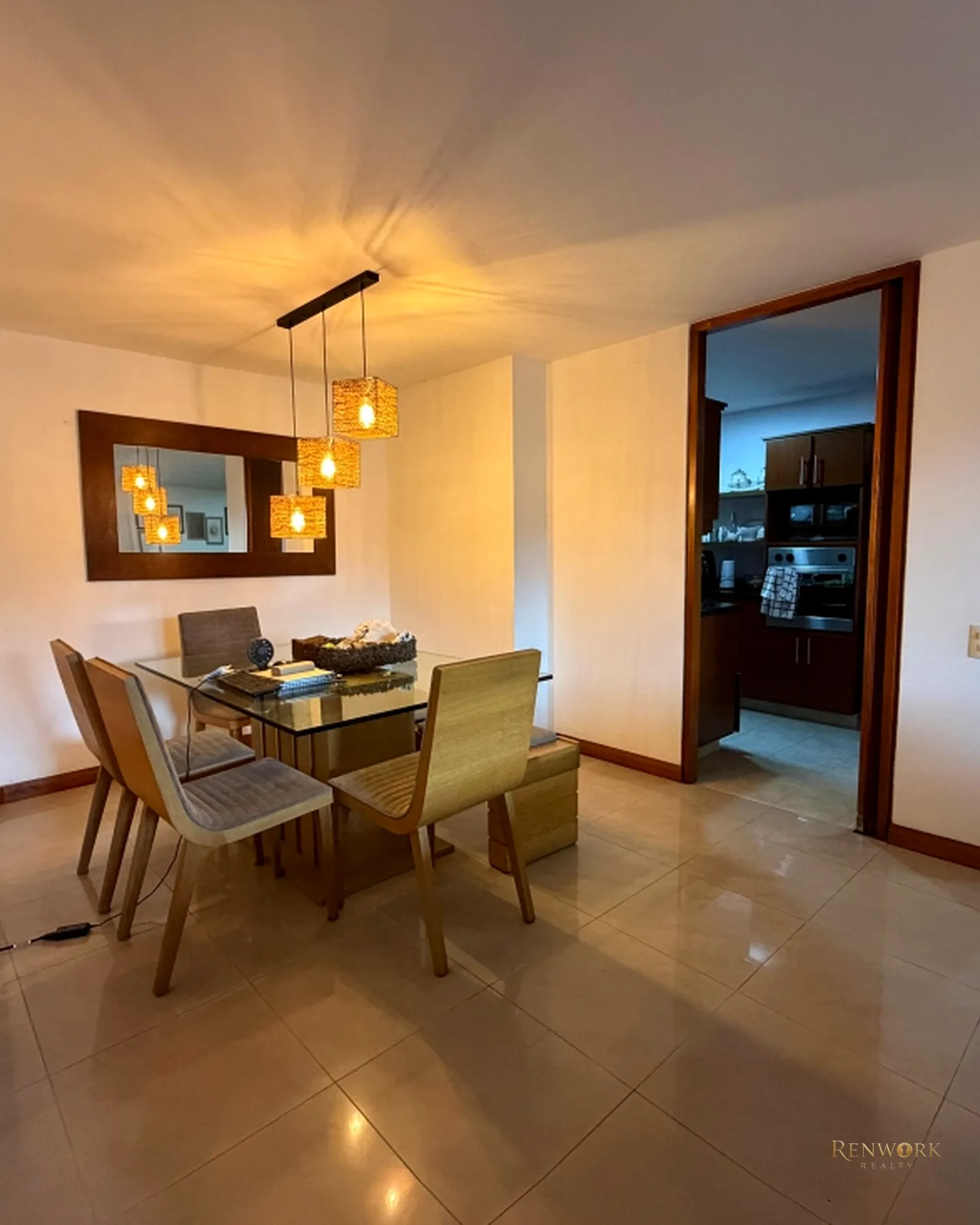 VENTA APARTAMENTO POBLADO ENTRE EL CAMPESTRE LA FRONTERA CERCA AL MALL · foto 5