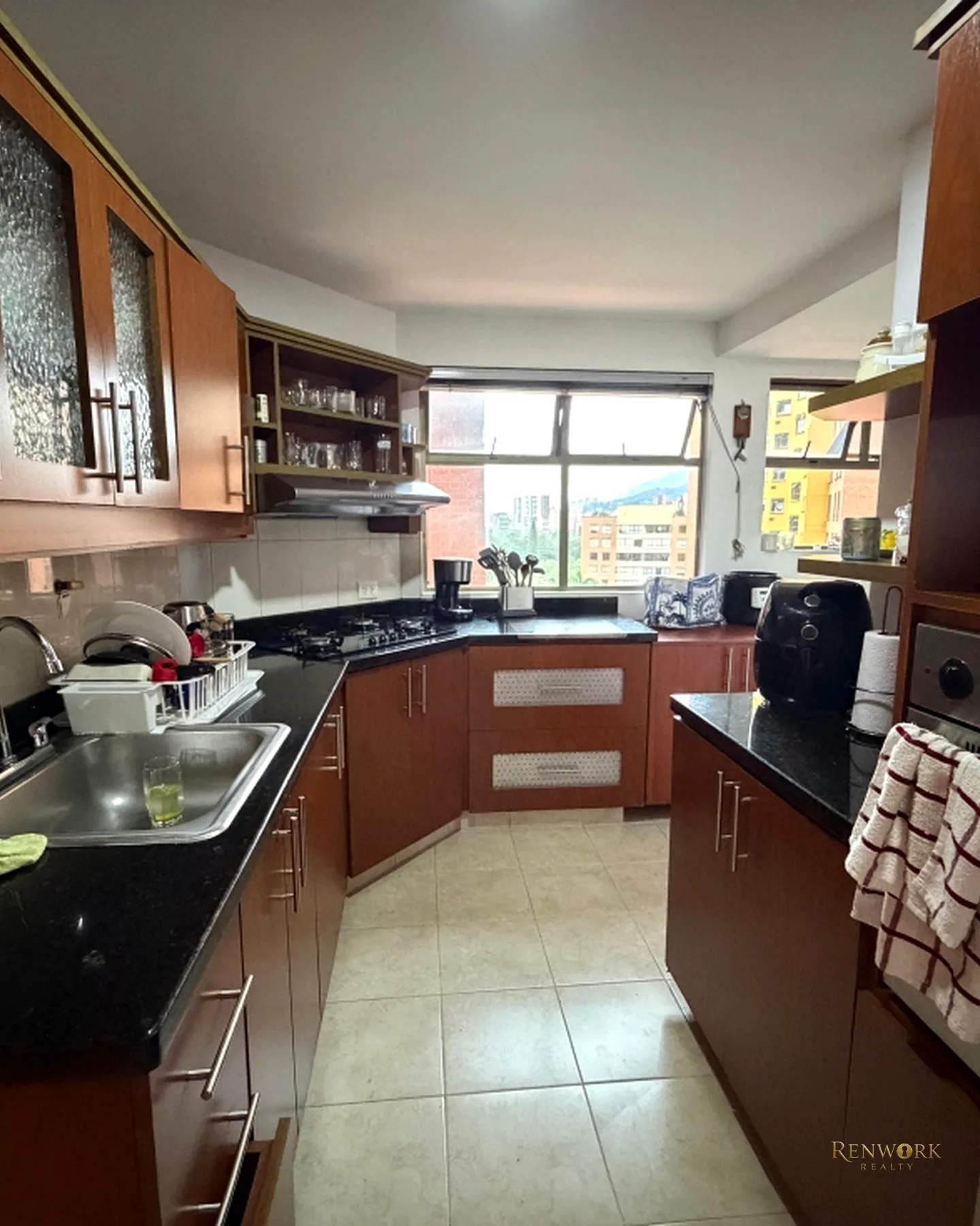 VENTA APARTAMENTO POBLADO ENTRE EL CAMPESTRE LA FRONTERA CERCA AL MALL · foto 7