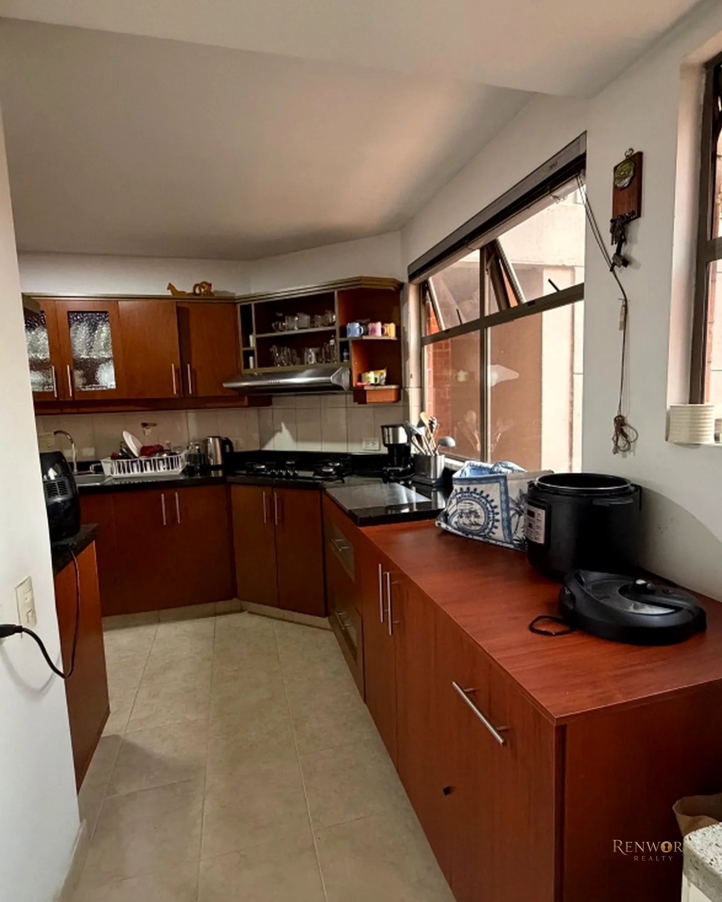 VENTA APARTAMENTO POBLADO ENTRE EL CAMPESTRE LA FRONTERA CERCA AL MALL · foto 8