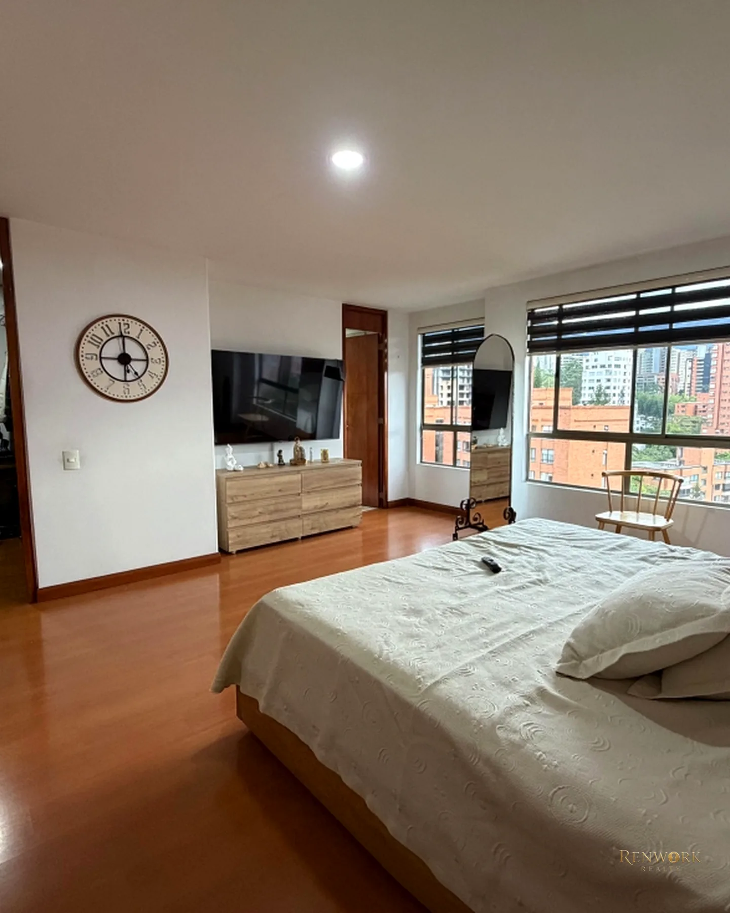VENTA APARTAMENTO POBLADO ENTRE EL CAMPESTRE LA FRONTERA CERCA AL MALL · foto 17
