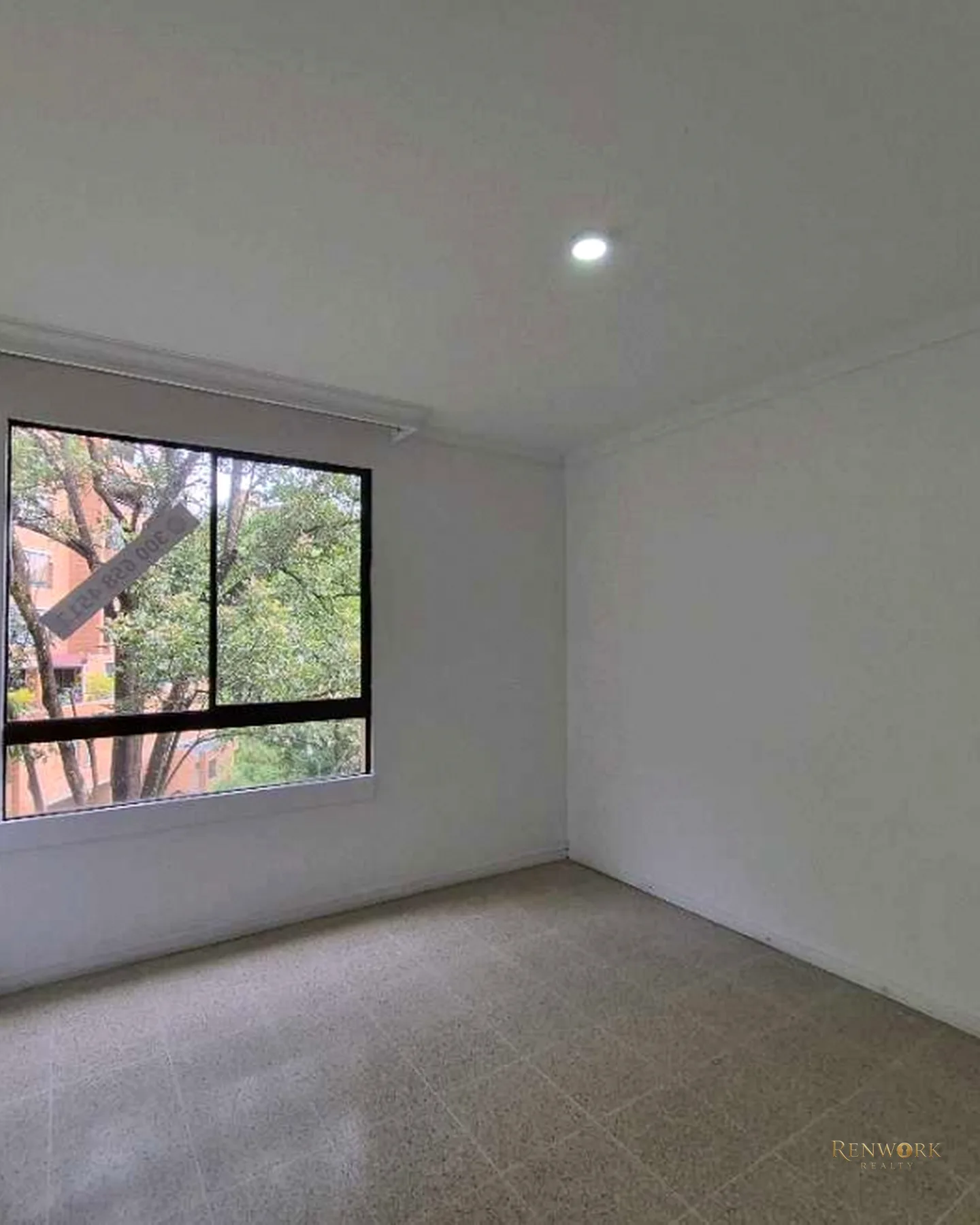 VENTA APARTAMENTO POBLADO LOMA DEL TESORO - PARA REMODELAR · foto 11