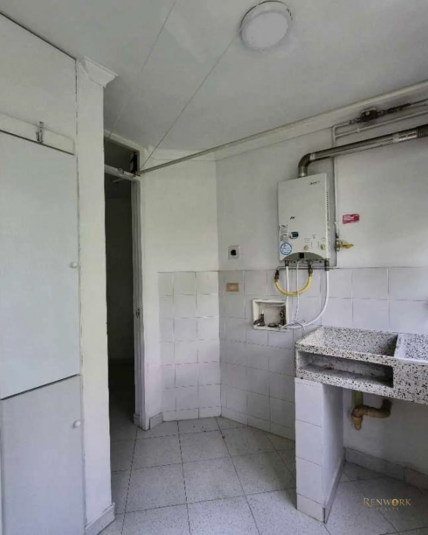 VENTA APARTAMENTO POBLADO LOMA DEL TESORO - PARA REMODELAR · foto 10