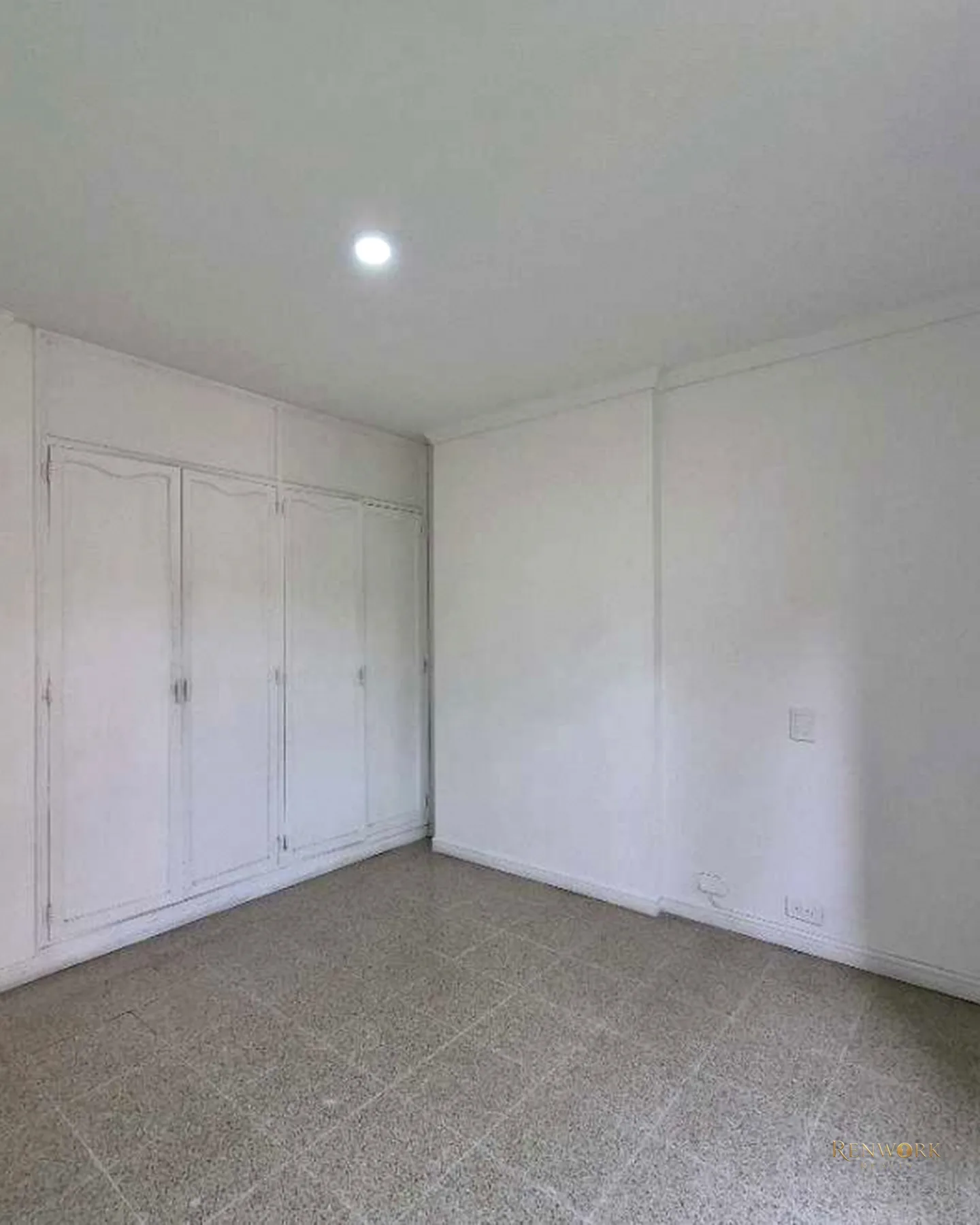 VENTA APARTAMENTO POBLADO LOMA DEL TESORO - PARA REMODELAR · foto 13