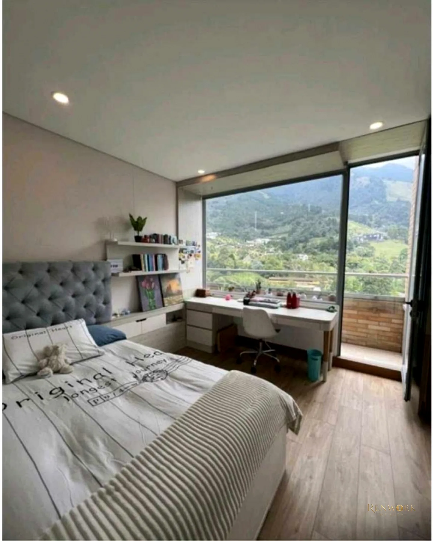 VENTA APARTAMENTO PREMIUM ALTOS DEL POBLADO VISTA ABIERTA A CIUDAD · foto 11
